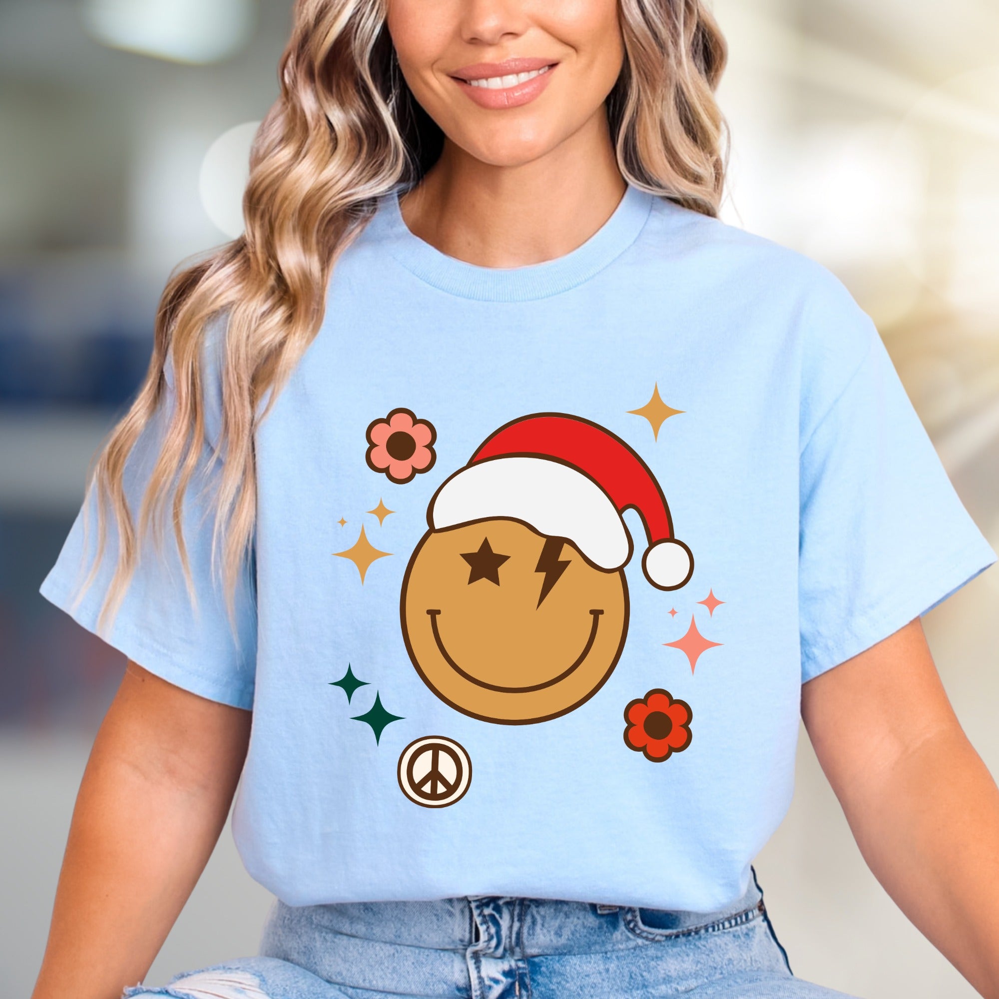 Retro Christmas Smiley Face Festive Graphic Tee, a Holiday Vibe Pick for Everyone