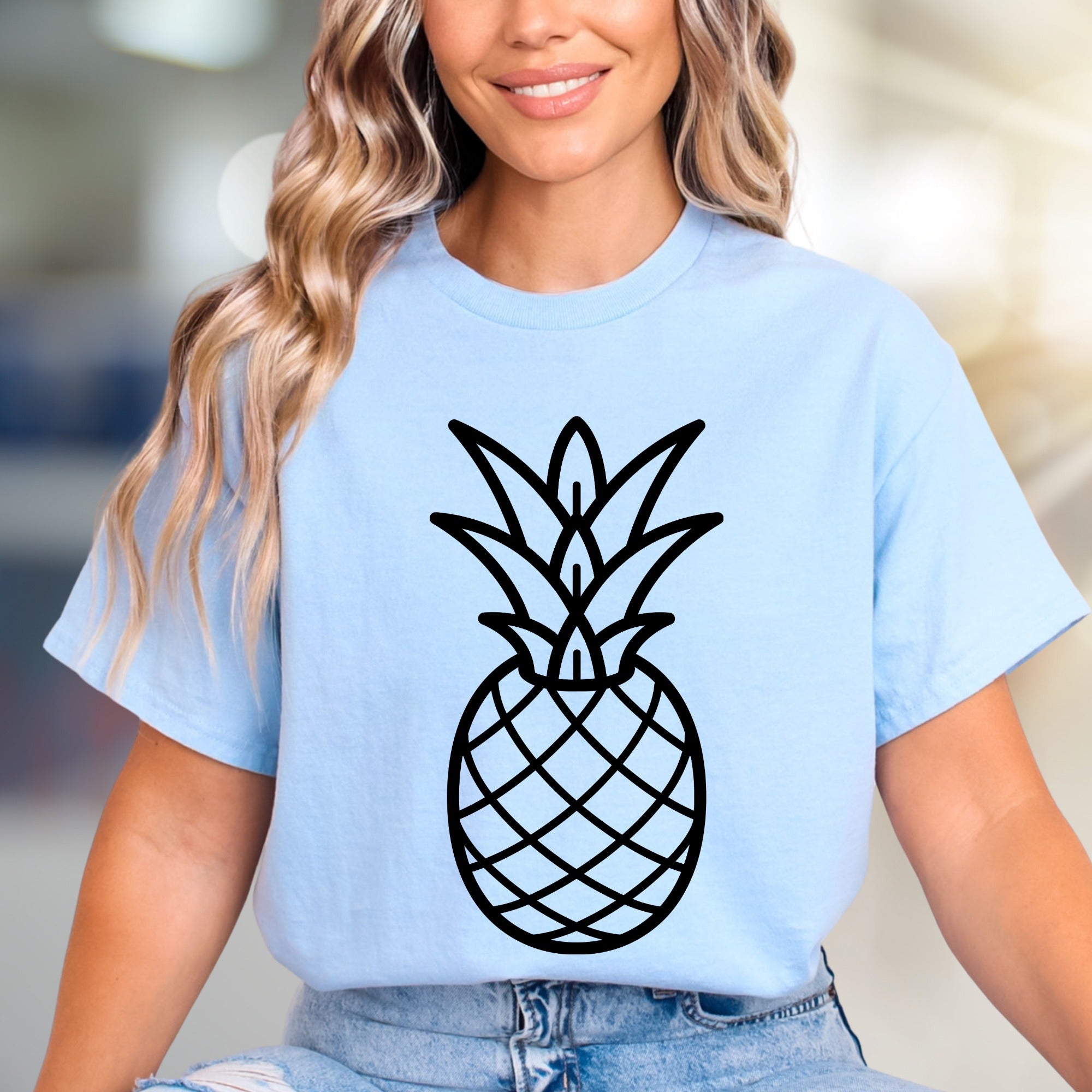 Minimalist Pineapple Graphic Tee, a Tropical Chic Pick for Summer Lovers