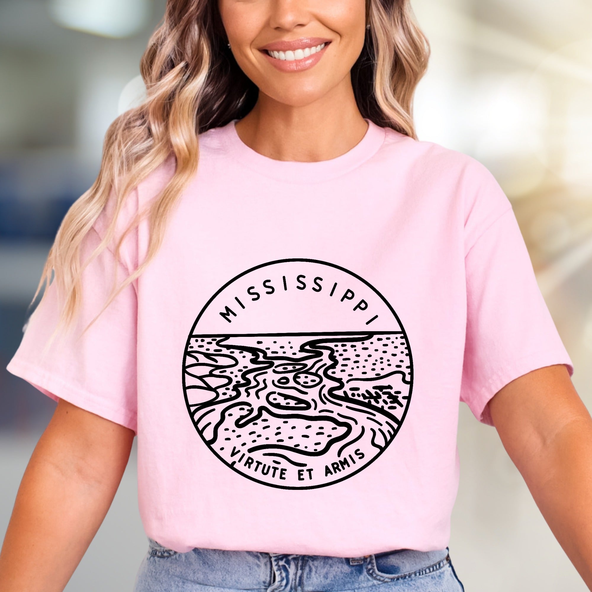 “Mississippi Virtute et Armis” State Seal Graphic Tee, a Heritage Pick for Enthusiasts