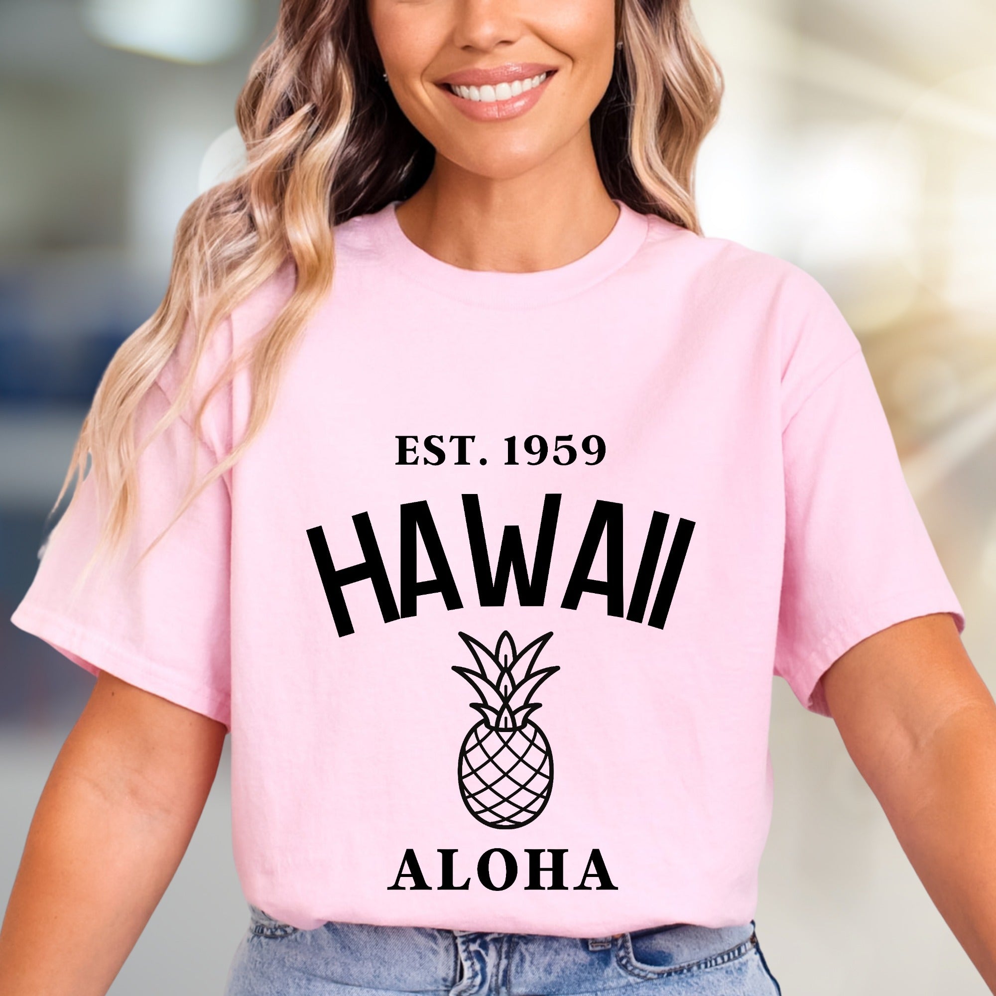 "EST. 1959 HAWAII ALOHA" Pineapple Graphic Tee, a Tropical Vibe Pick for Beach Lovers