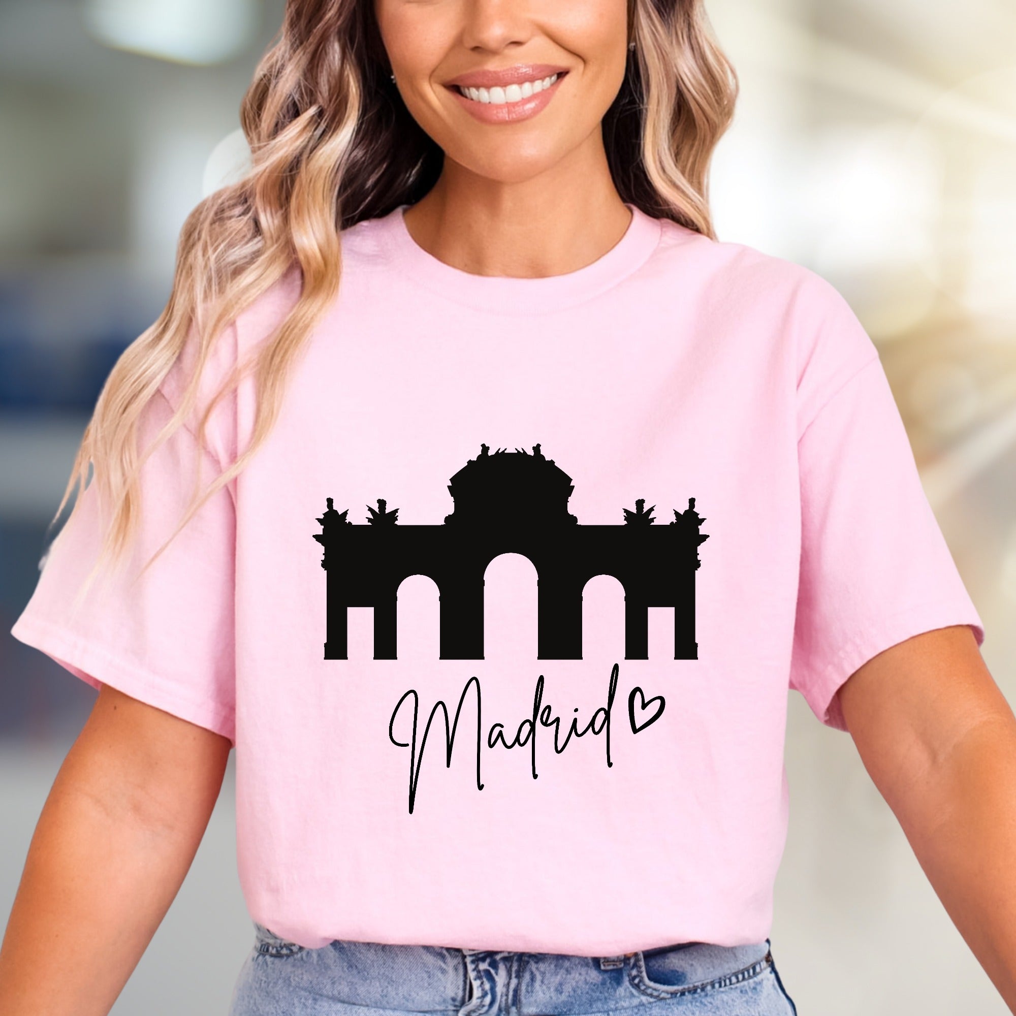 “Madrid ❤️” Cityscape Graphic Tee, A Travel Enthusiast's Souvenir