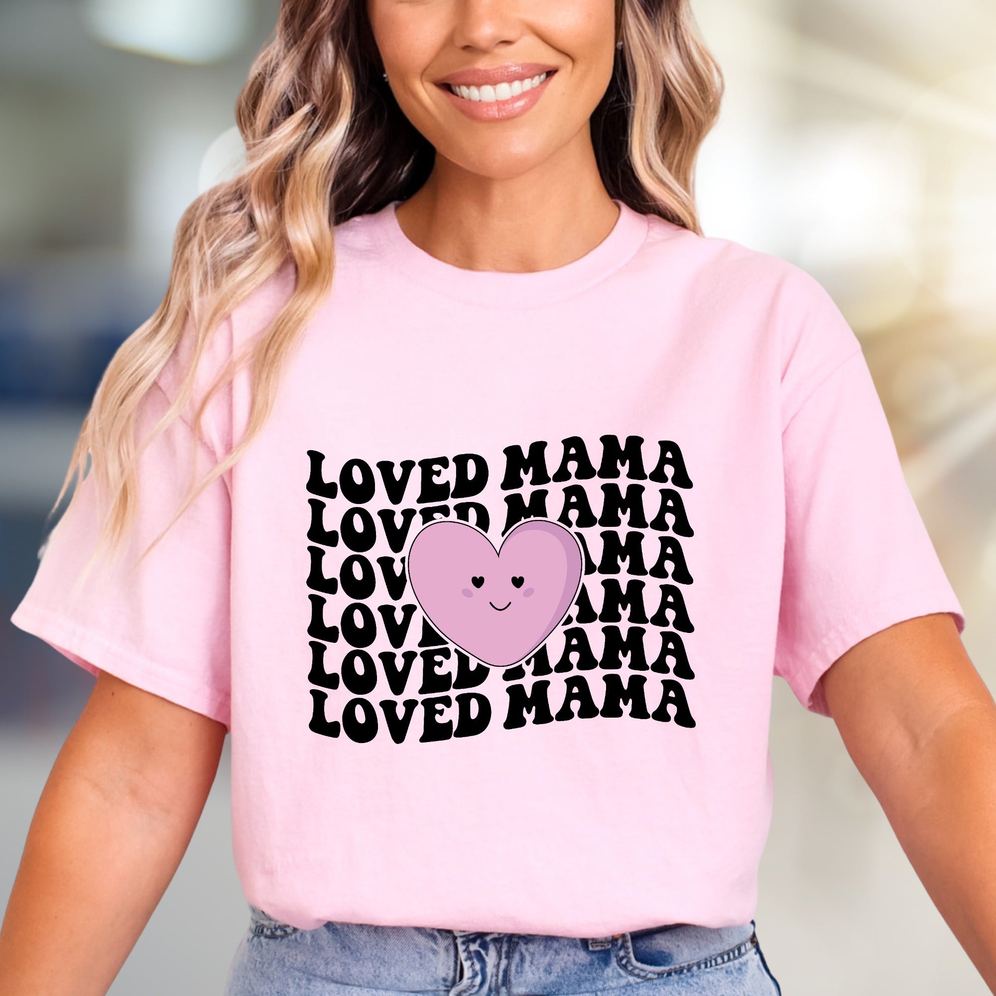 "Loved Mama" Retro Heart Graphic Tee, a Sweet Motherhood Pick for Her