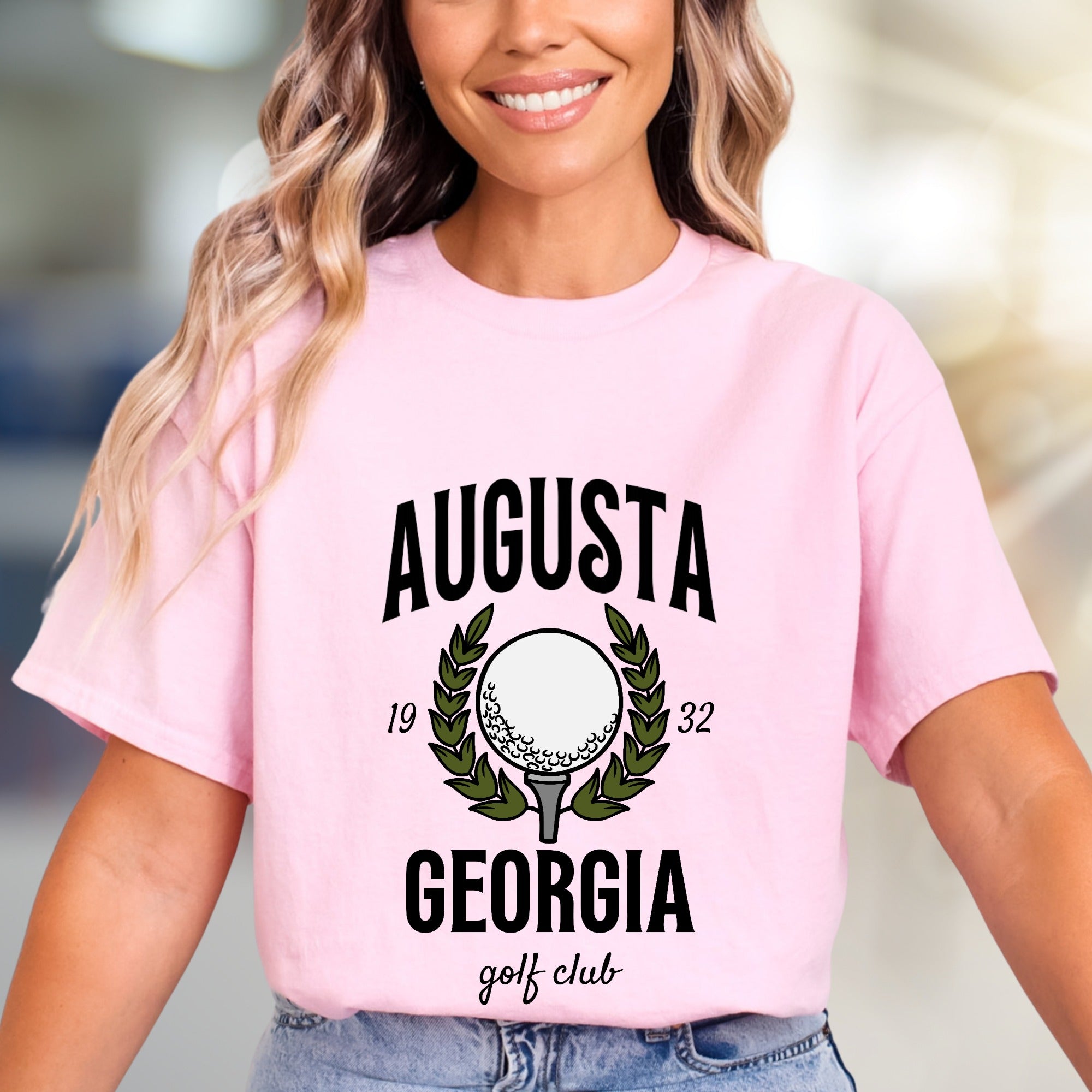 "Augusta Georgia Golf Club" Vintage Sports Graphic Tee, a Classic Pick for Golf Enthusiasts