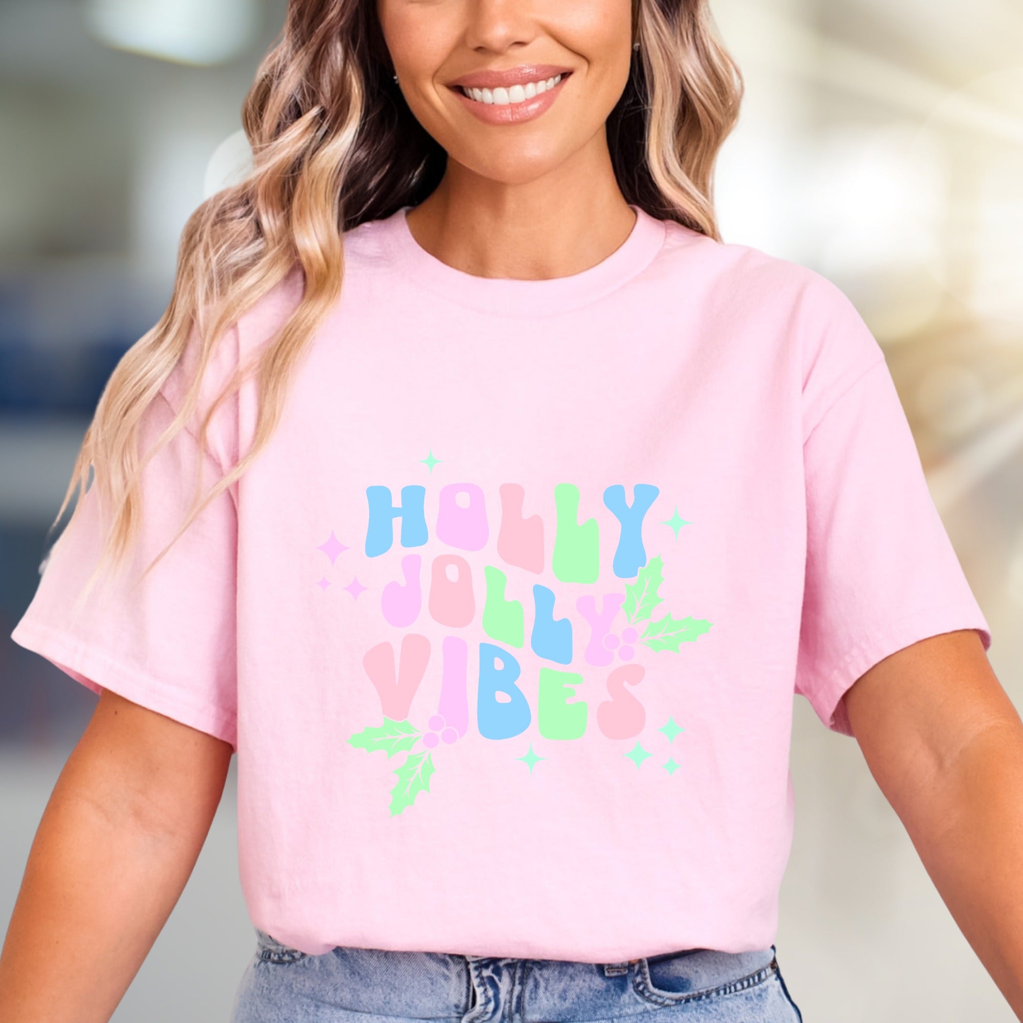 "Holly Jolly Vibes" Holiday Graphic Tee, a Festive Pick for Celebration