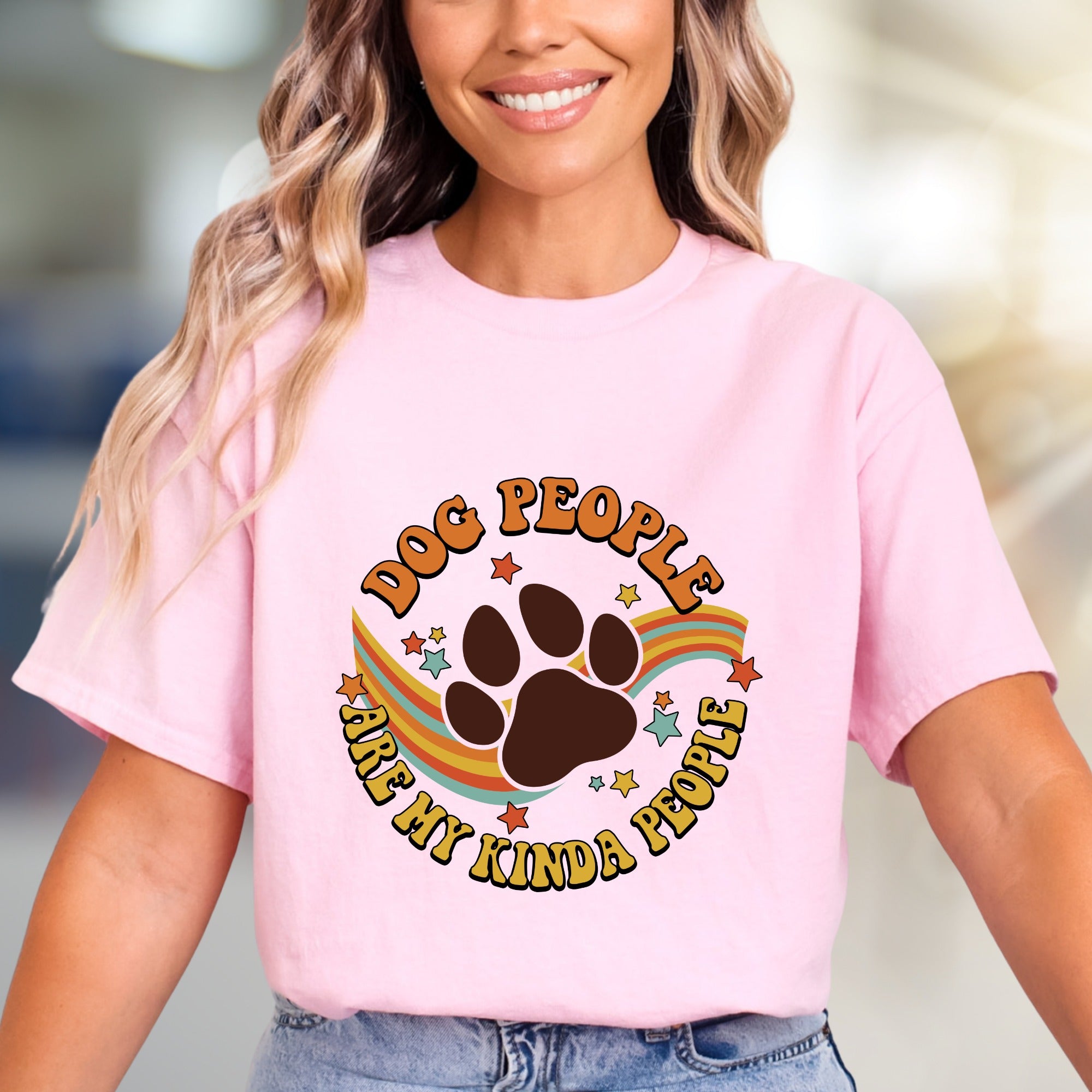 "Dog People Are My Kinda People" Retro Graphic Tee, a Pet Lover's Pick for Everyday Style
