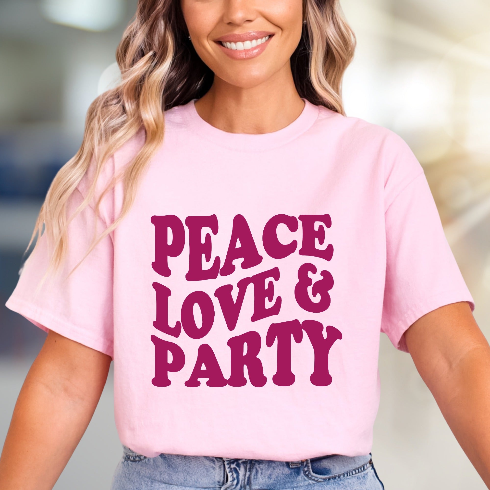 "Peace Love & Party" Groovy Graphic Tee, a Retro-Vibe Pick for Free Spirits