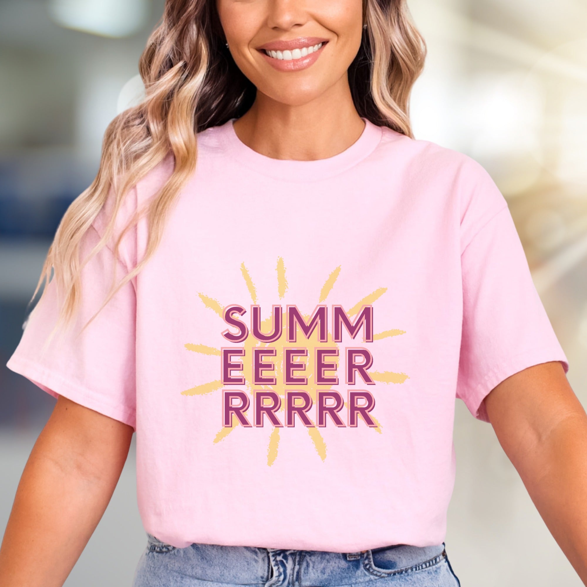 “SUMM EEEER RRRRR” Groovy Sun Graphic Tee, a Retro Summer Pick for Warm Weather Vibes