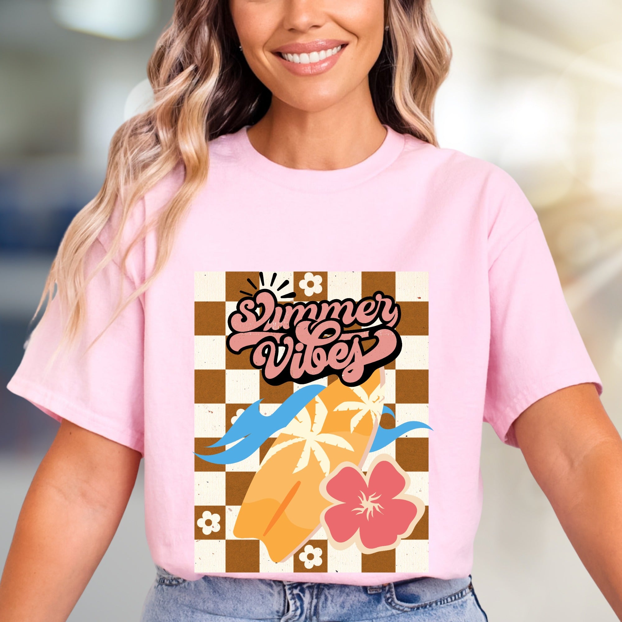 "Summer Vibes" Retro Tropic Graphic Tee, a Vacation Chic Pick for Beach Lovers