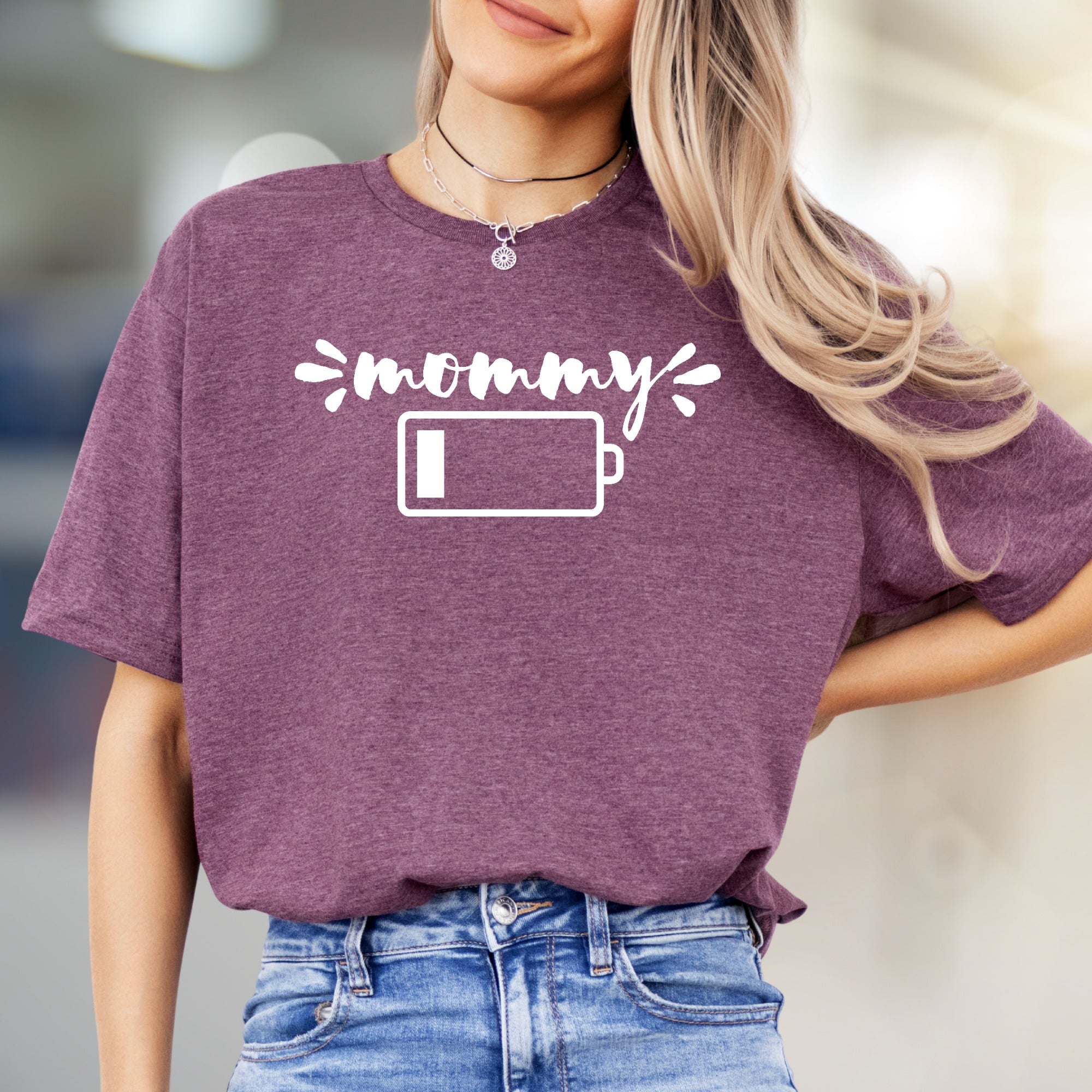 "Mommy Low Battery" Humorous Mom Life Graphic Tee, a Relatable Pick for Tired Parents