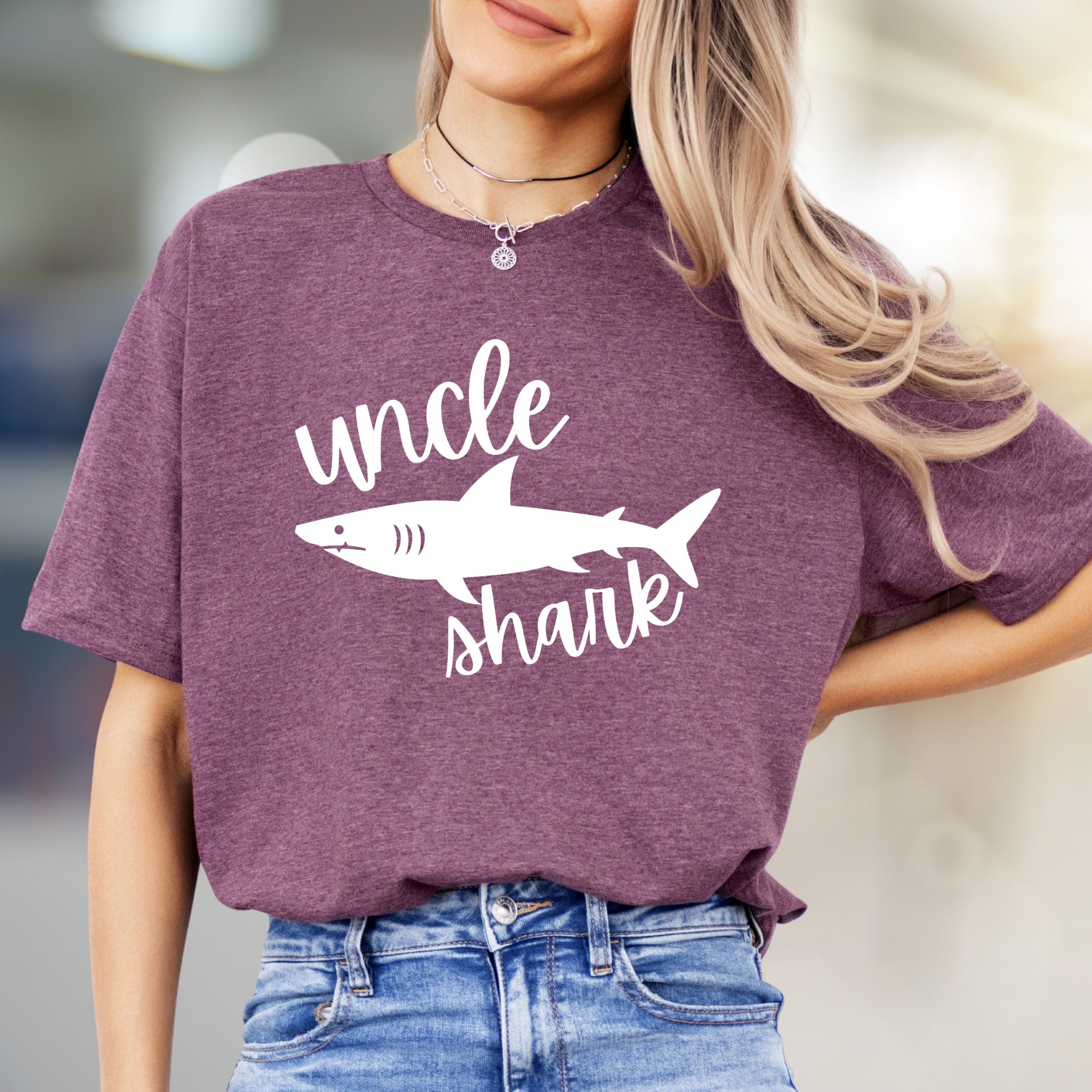 "Uncle Shark" Family Fun Graphic Tee, a Playful Pick for Every Cool Uncle