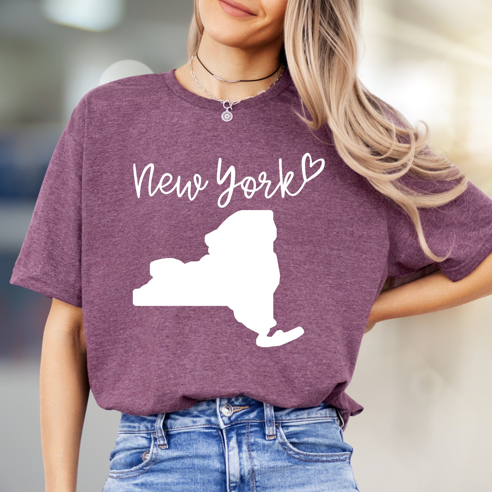 “New York” Landmark Graphic Tee, a State Pride Pick for Travelers