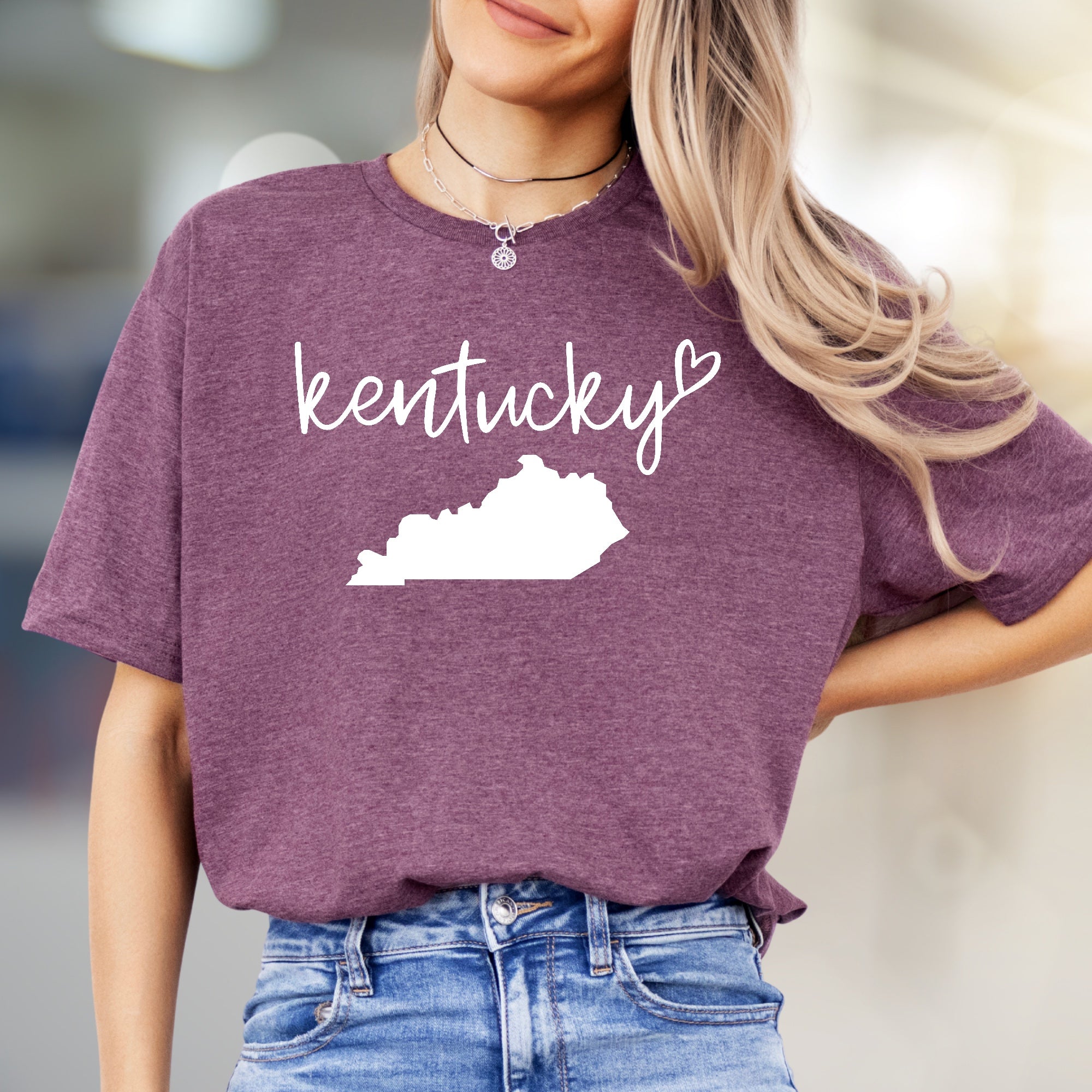 "Kentucky" State Outline Graphic Tee, a Hometown Love Pick for Souvenir