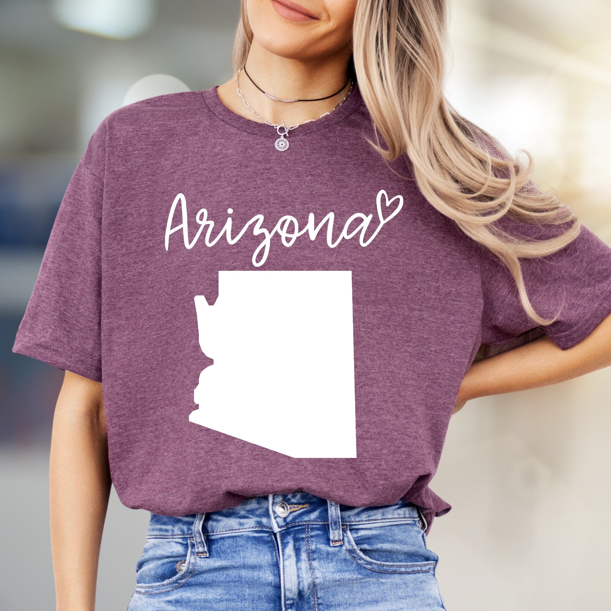 "Arizona" Outline Graphic Tee, A State Love Pick for Locals & Travelers