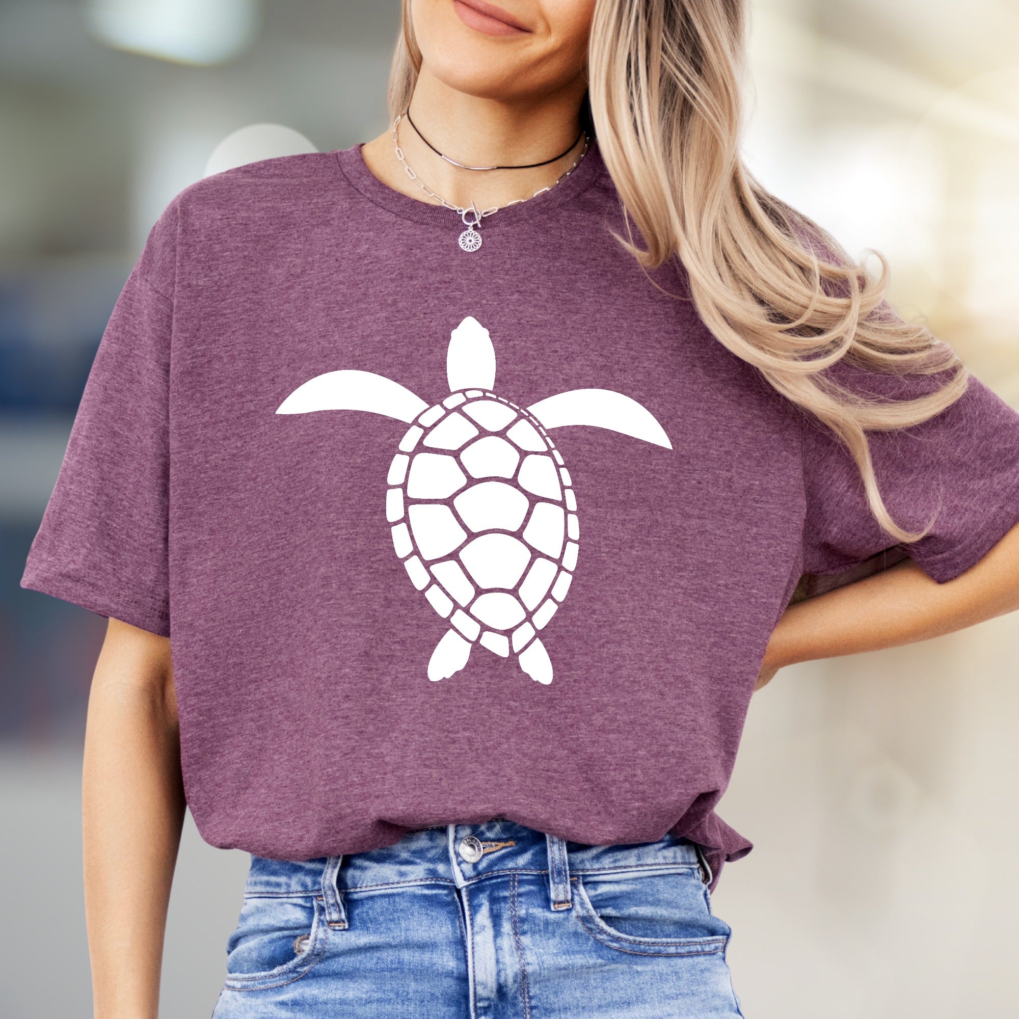Minimalist Sea Turtle Graphic Tee, a Ocean-Inspired Pick for Nature Lovers