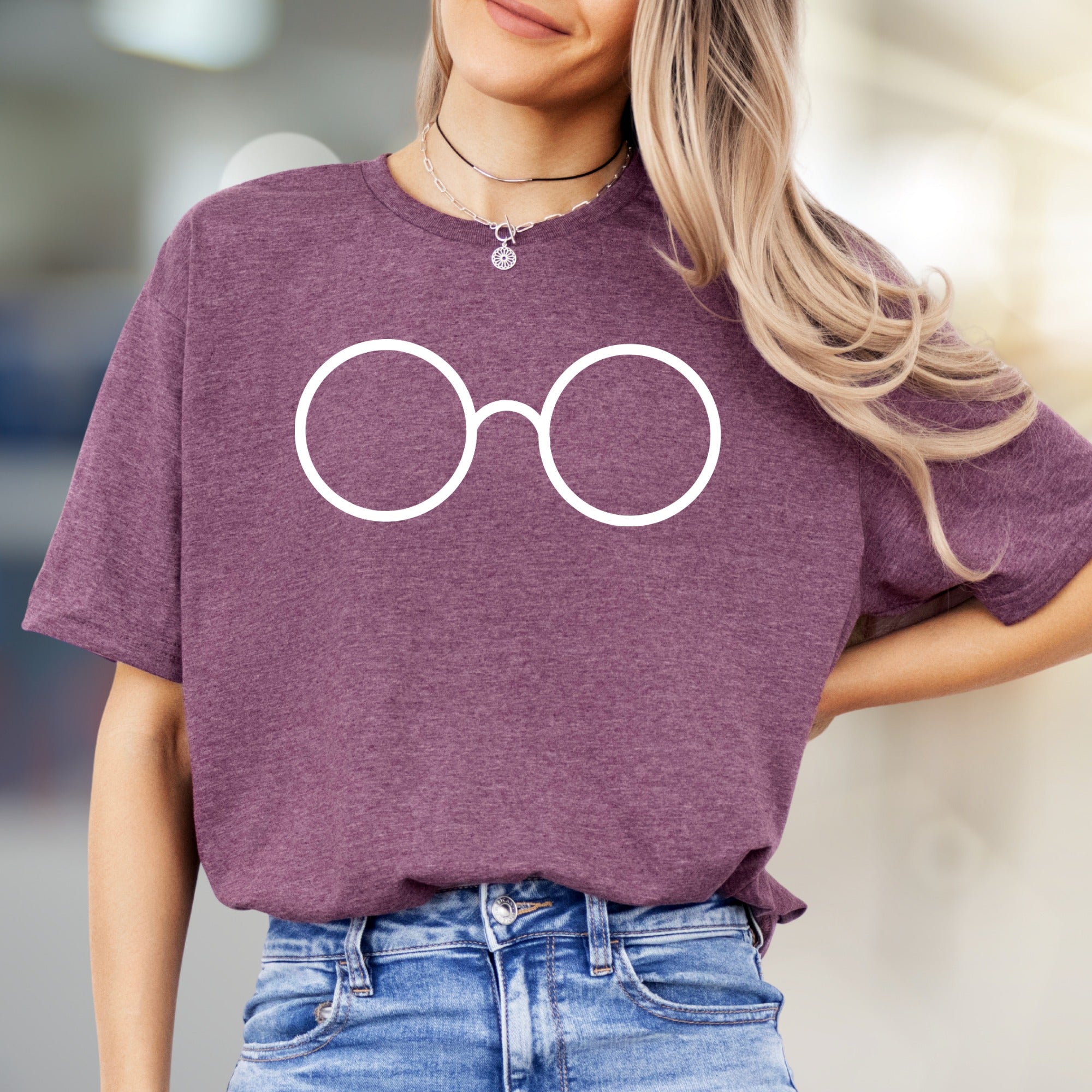 Minimalist Glasses Graphic Tee, a Subtle Chic Pick for Book Lovers