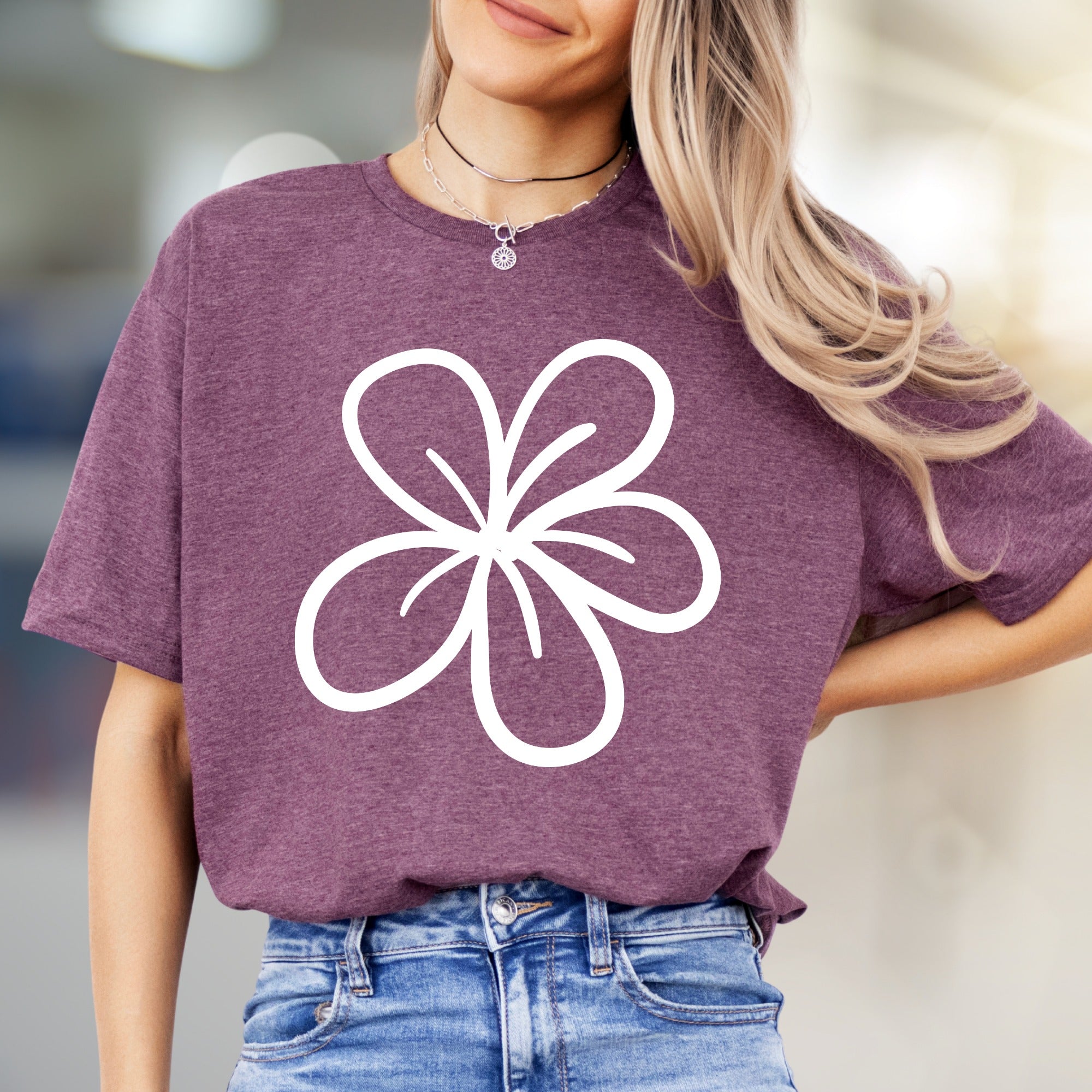 Simplistic Blossom Outline Graphic Tee, A Minimalist Floral Pick for Nature Lovers