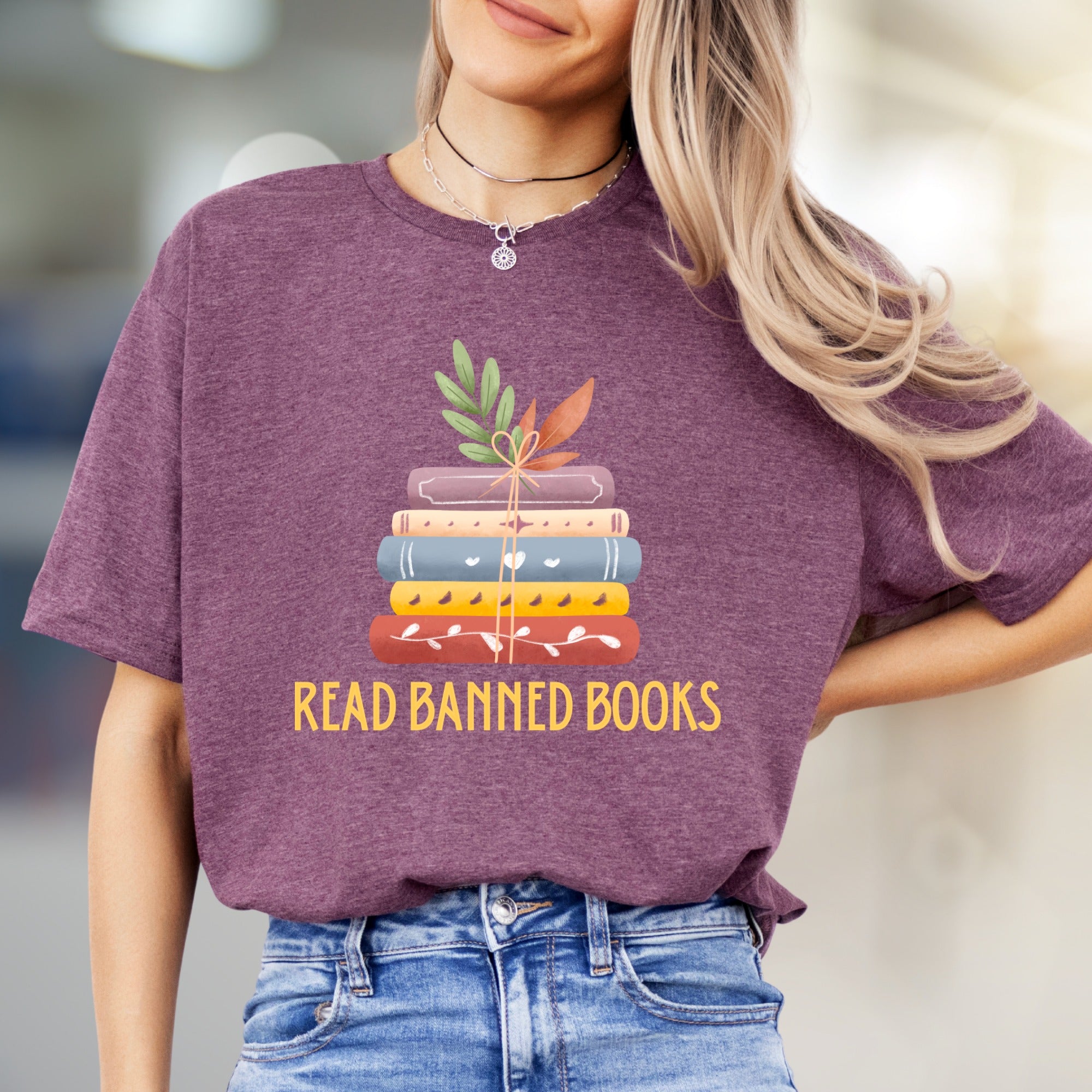 "Read Banned Books" Literary Graphic Tee, A Statement Pick for Avid Readers