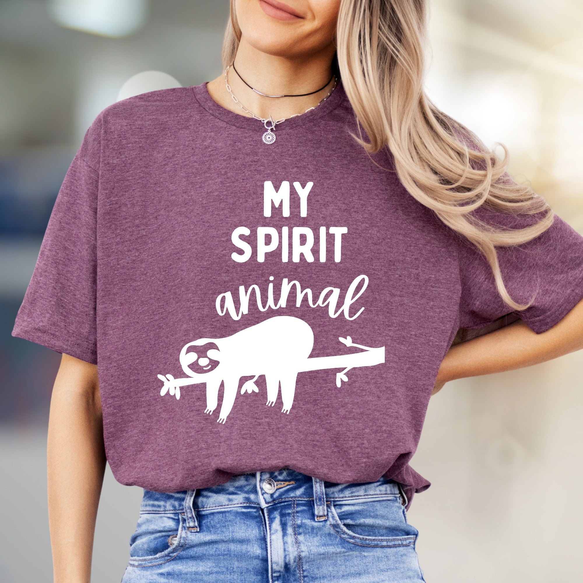 "MY SPIRIT ANIMAL" Sloth Graphic Tee, a Relaxed Lifestyle Pick for Animal Lovers