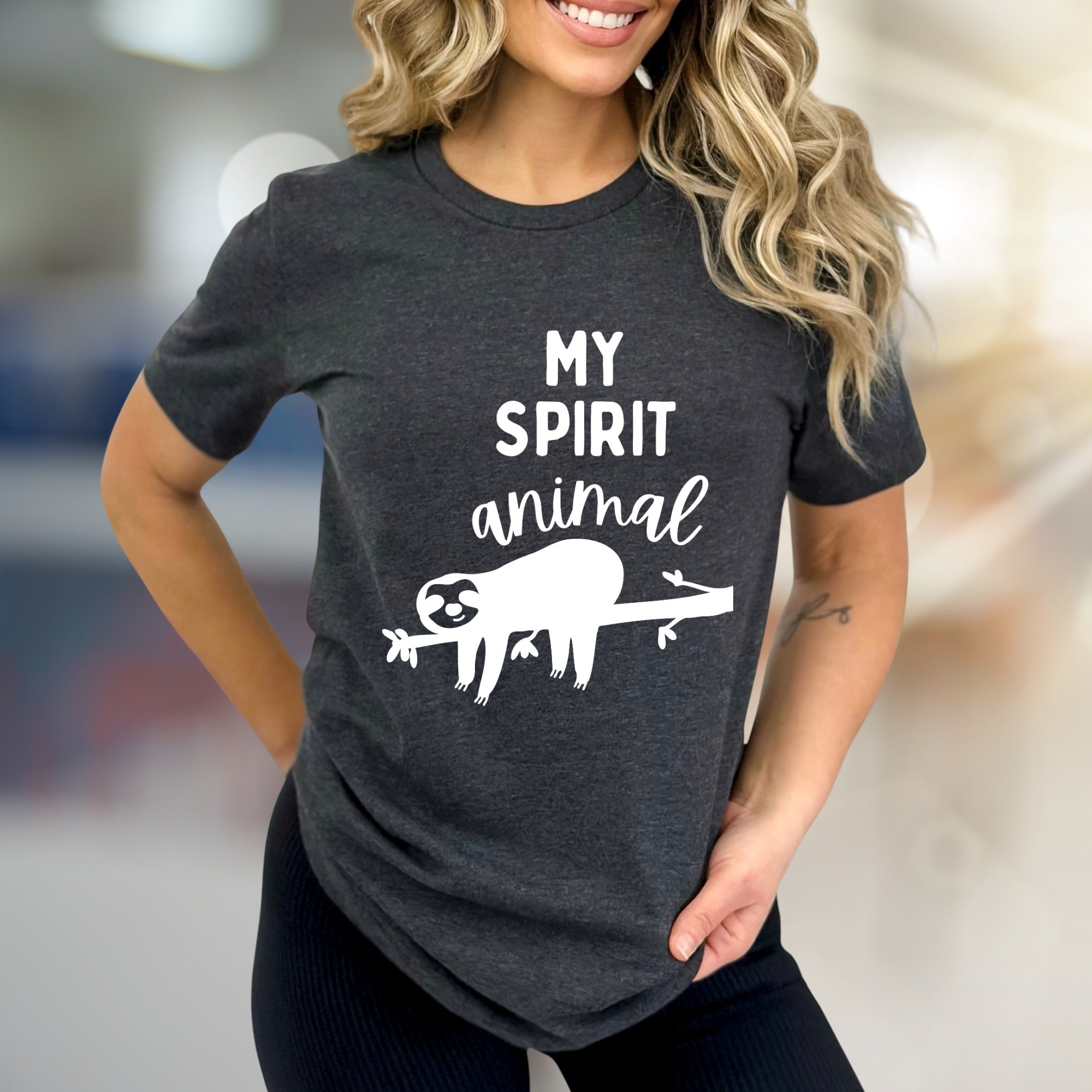 "MY SPIRIT ANIMAL" Sloth Graphic Tee, a Relaxed Lifestyle Pick for Animal Lovers