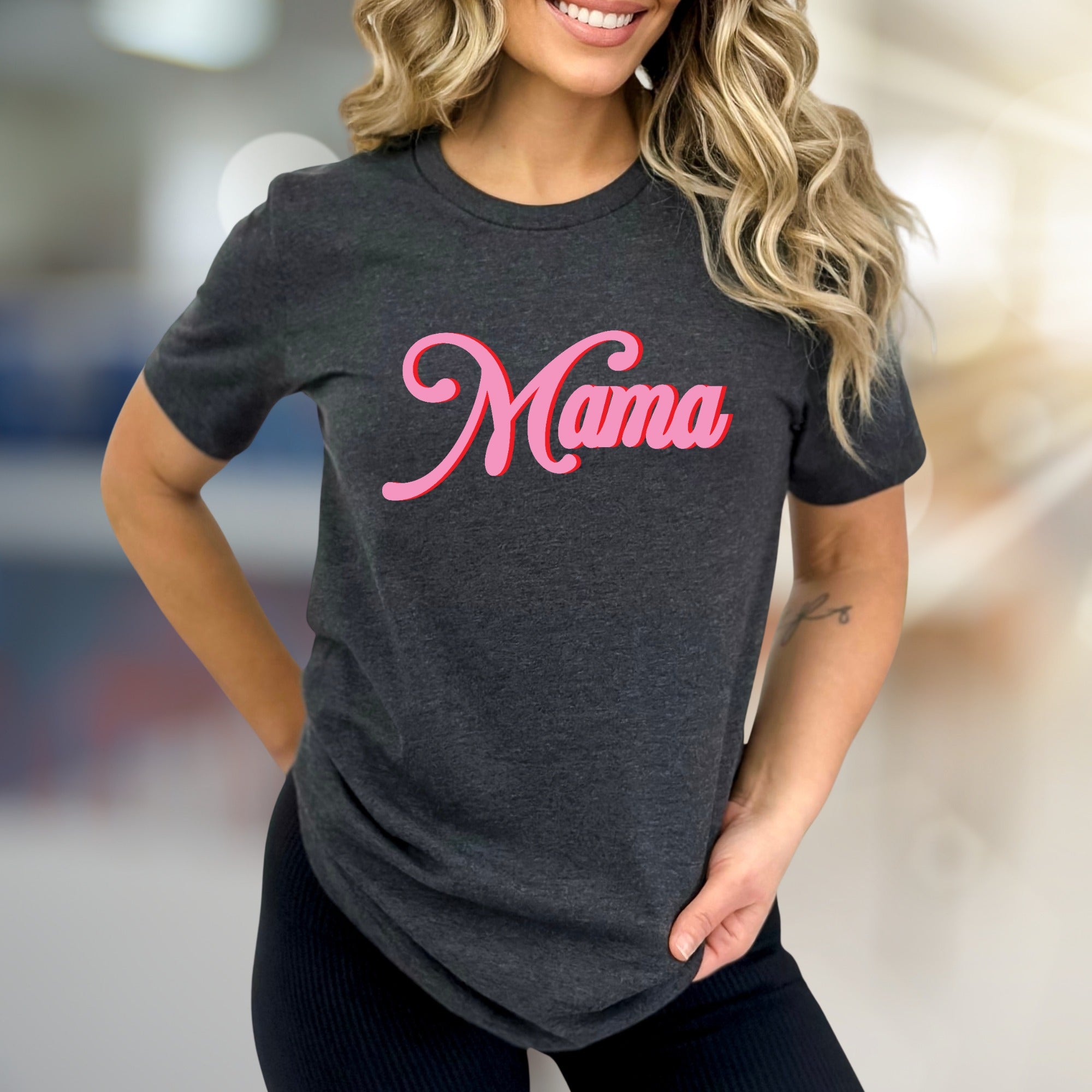 "Mama" Retro Graphic Tee, a Wavy Script Pick for Modern Moms