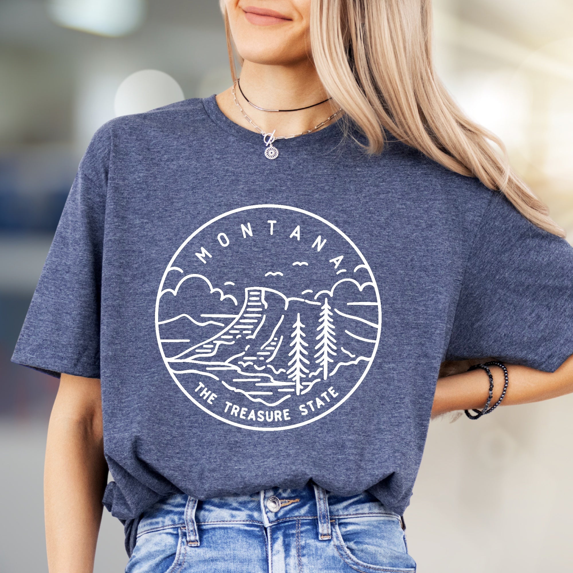 "Montana The Treasure State" Scenic Graphic Tee, a Nature-Inspired Pick for Travelers
