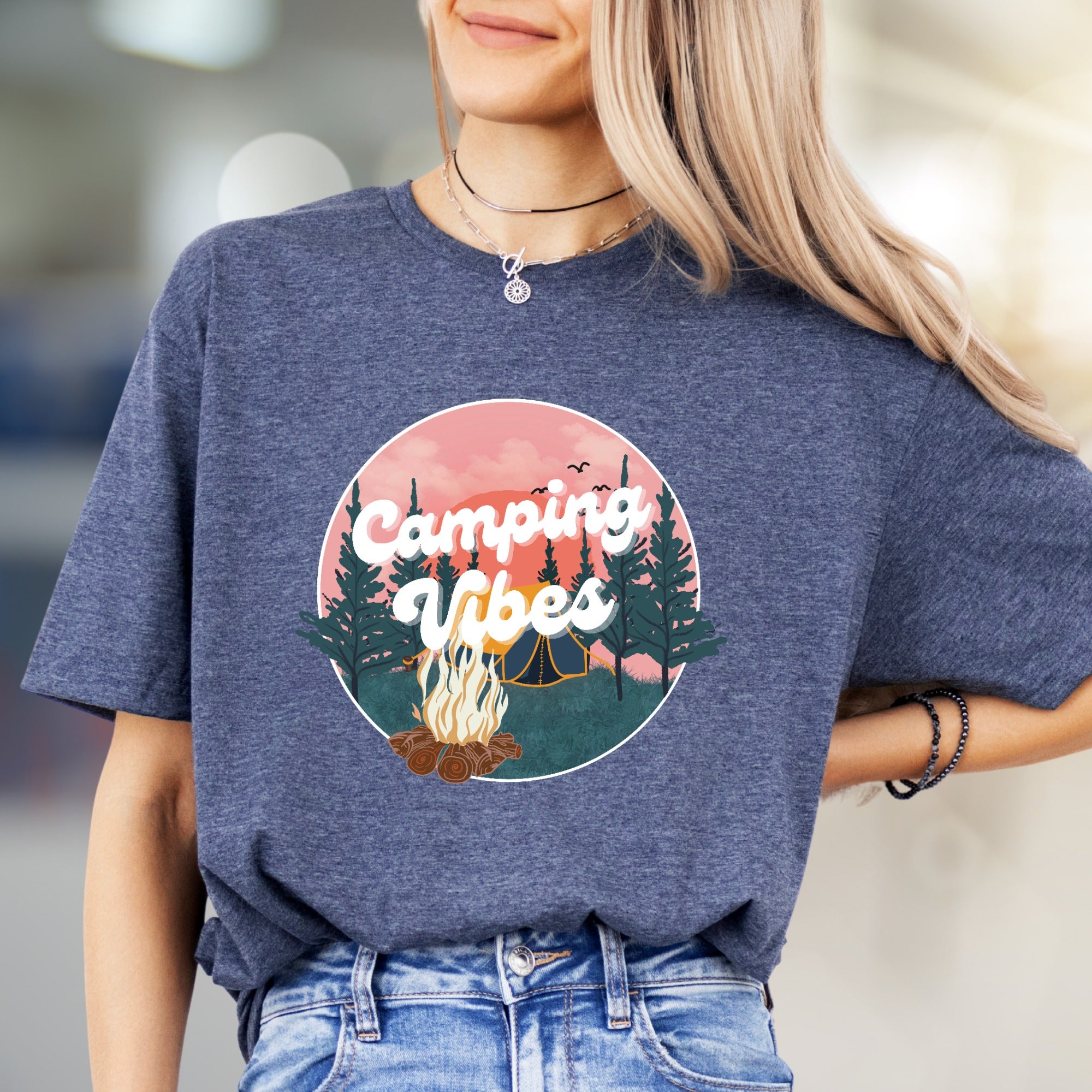 "Camping Vibes" Outdoor Graphic Tee, a Nature-Inspired Pick for Adventurers