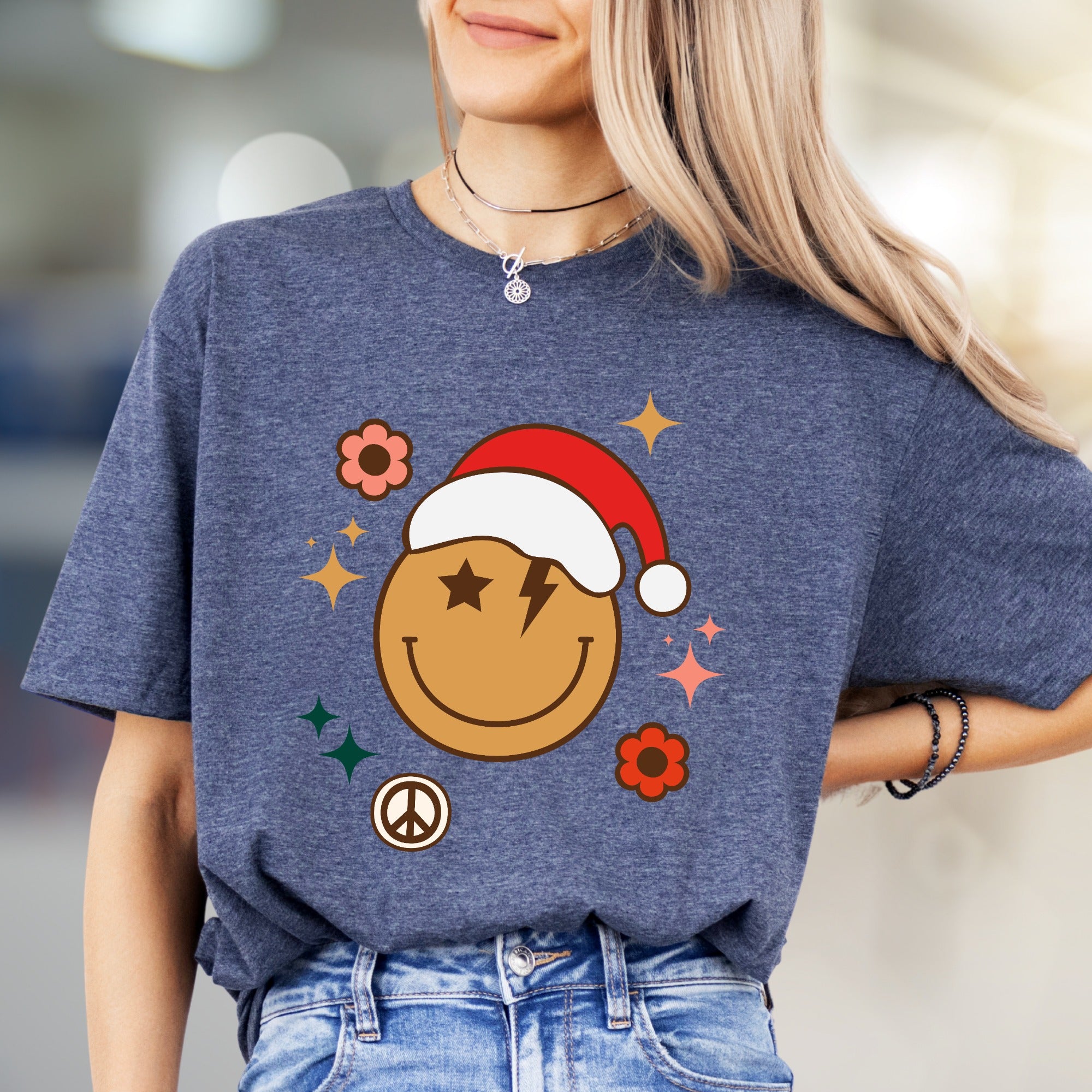 Jolly Santa Smiley Face Retro Graphic Tee, a Festive Vibe for Holiday Lovers