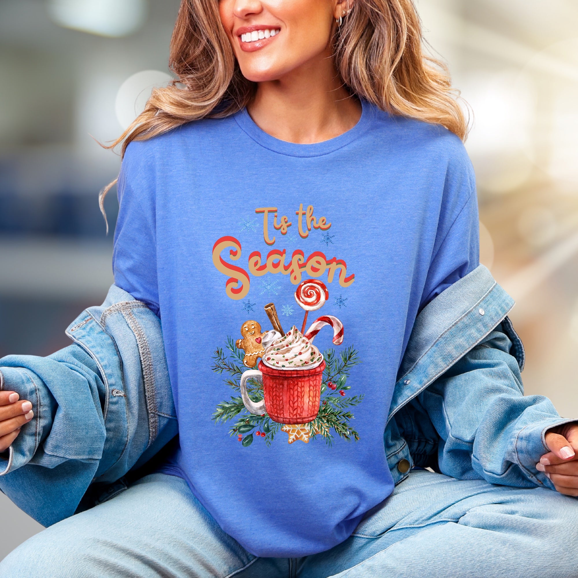 "Tis the Season" Christmas Mug Graphic Tee, a Festive Pick for Holiday Enthusiasts