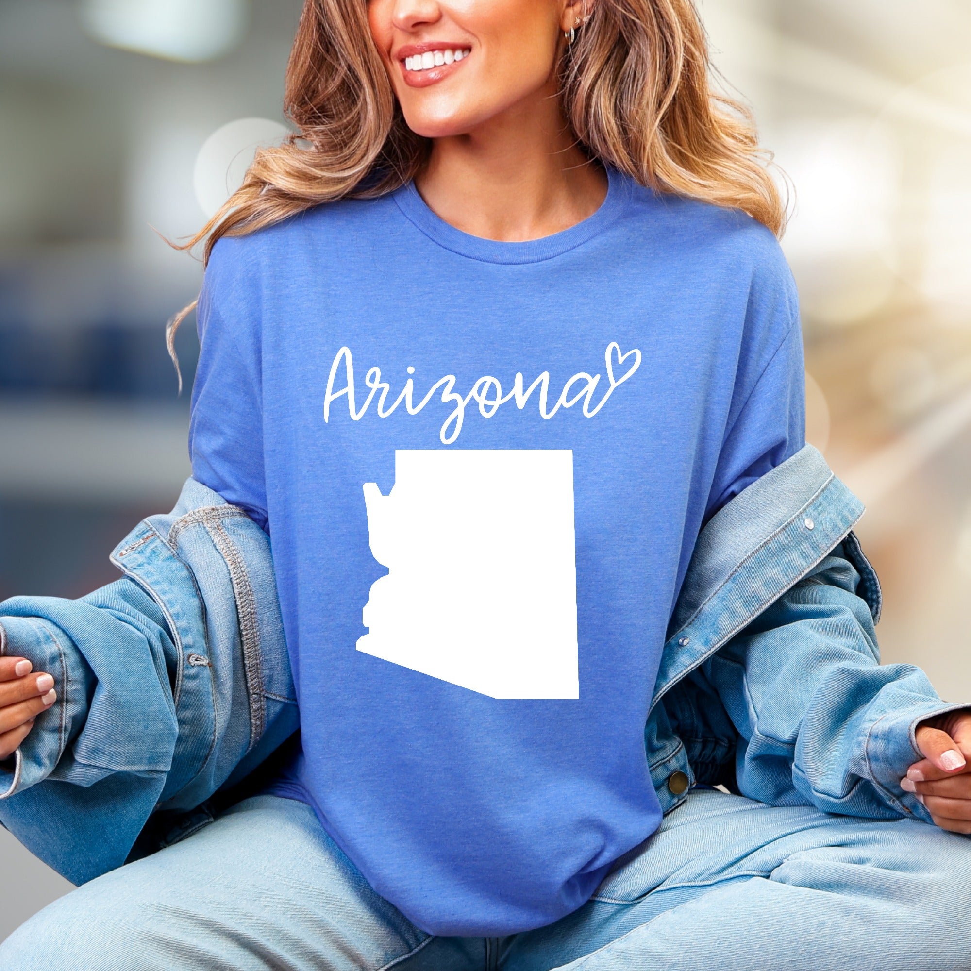 "Arizona" Outline Graphic Tee, A State Love Pick for Locals & Travelers