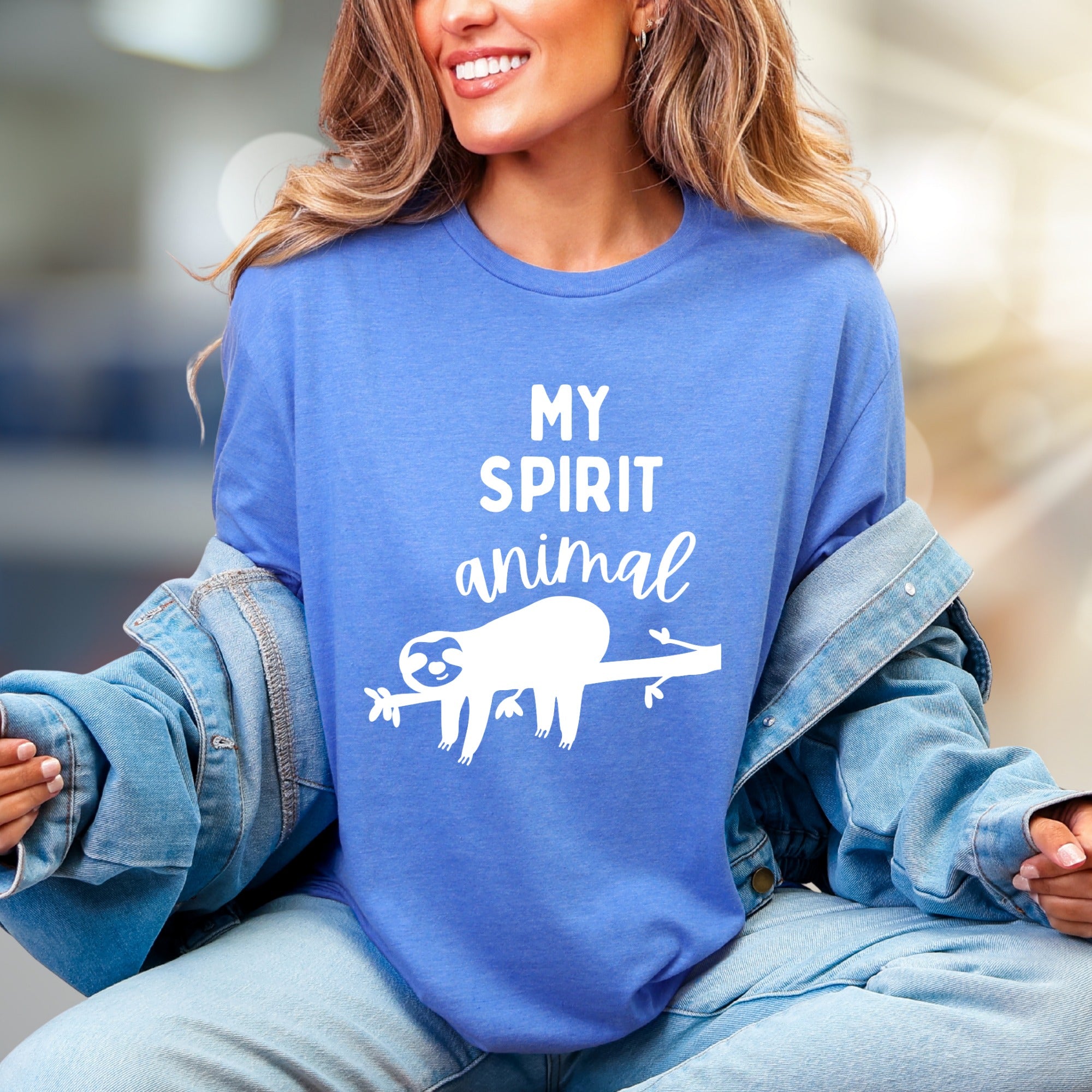 "MY SPIRIT ANIMAL" Sloth Graphic Tee, a Relaxed Lifestyle Pick for Animal Lovers