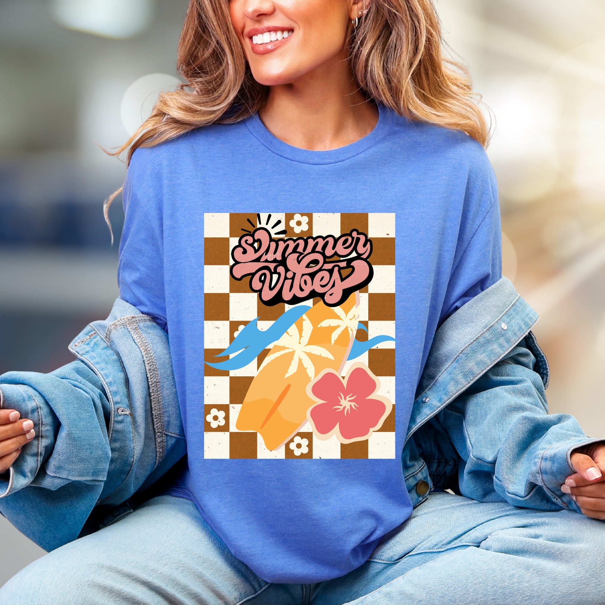 "Summer Vibes" Retro Tropic Graphic Tee, a Vacation Chic Pick for Beach Lovers