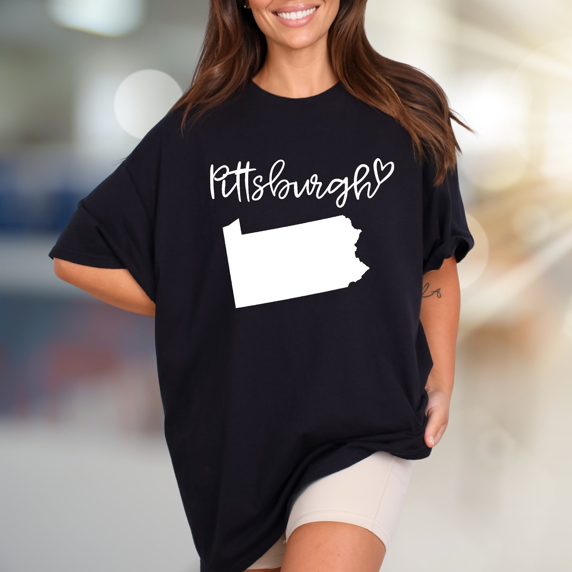 "Pittsburgh" State Map Graphic Tee, a Local Love Pick for City Enthusiasts