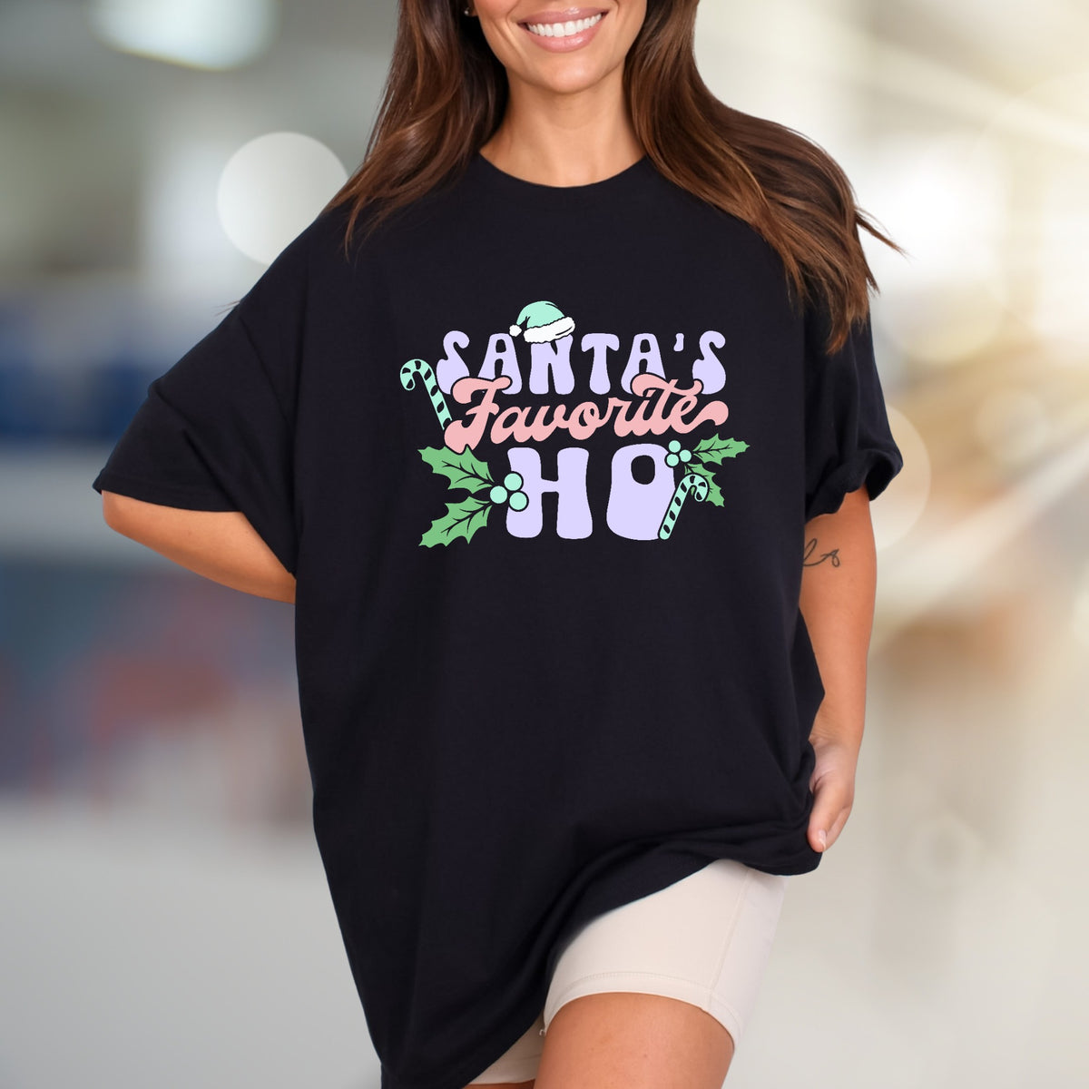“Santa’s Favorite Ho” Playful Christmas Graphic Tee, a Festive Fun Pick for Holiday Lovers