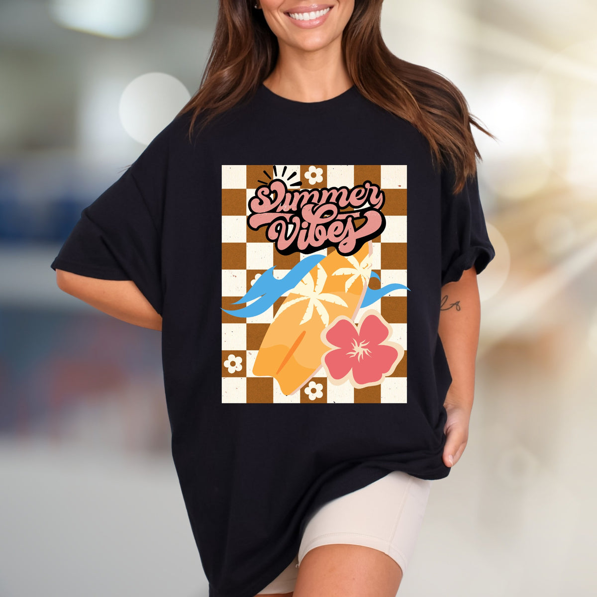 "Summer Vibes" Retro Tropic Graphic Tee, a Vacation Chic Pick for Beach Lovers