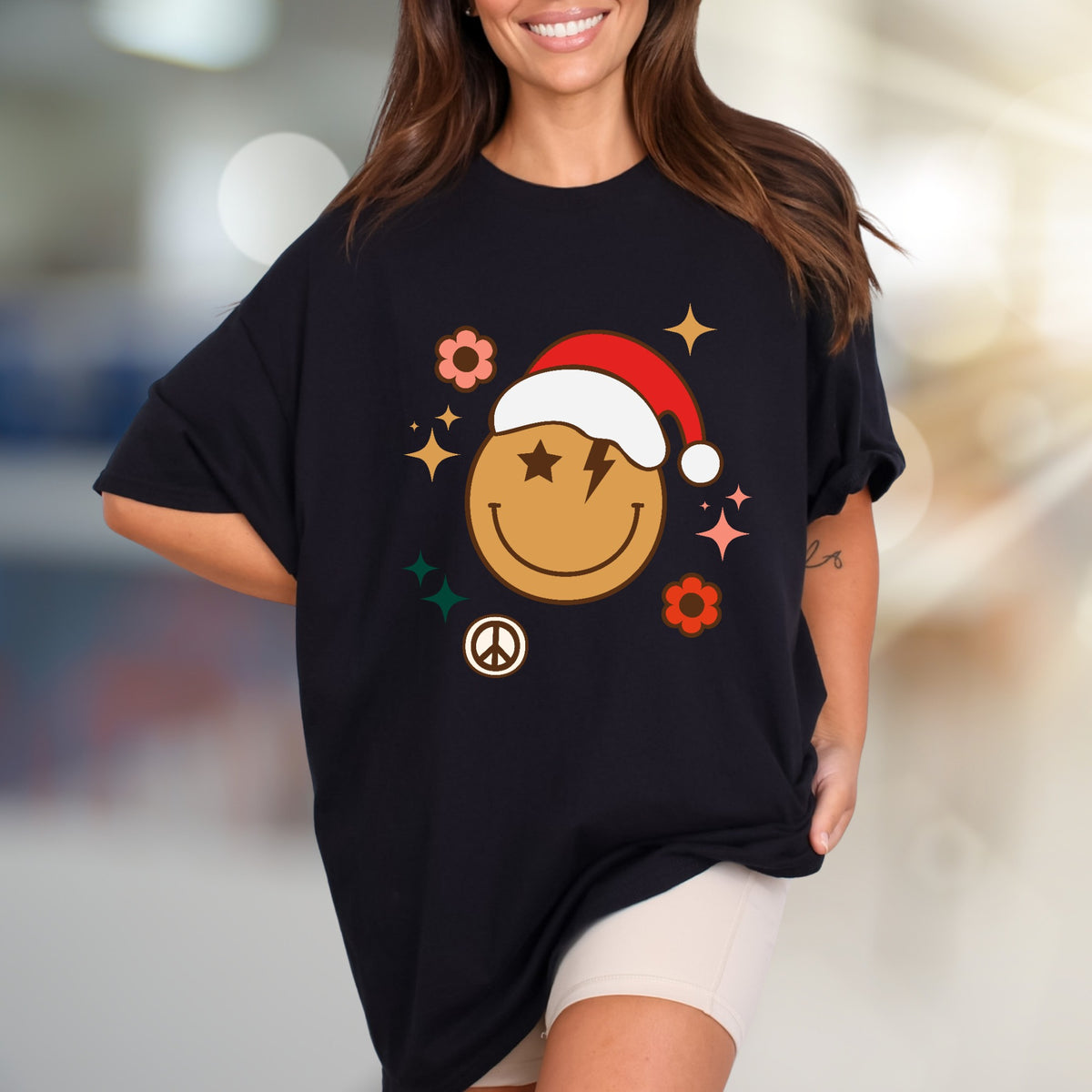 Jolly Santa Smiley Face Retro Graphic Tee, a Festive Vibe for Holiday Lovers