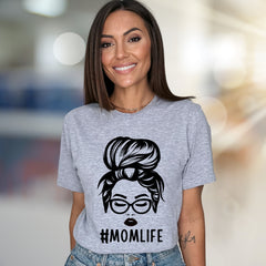 #MOMLIFE Messy Bun Afrocentric Graphic Tee, a Motherhood Style Pick for Everyday