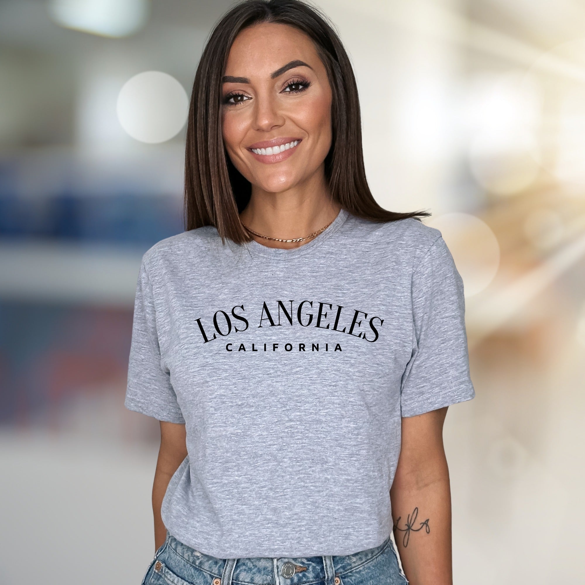 "Los Angeles California" Arched Text Graphic Tee, a Laid-back West Coast Pick for Travelers