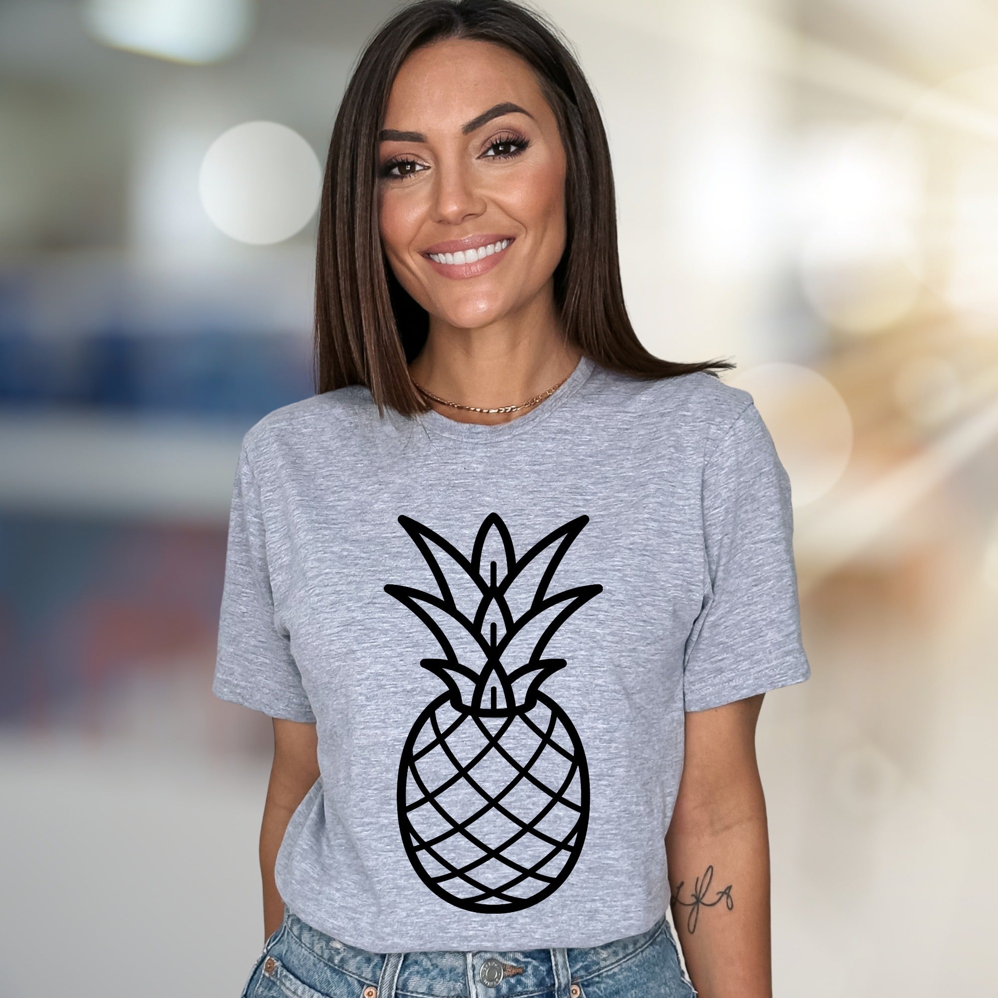 Minimalist Pineapple Graphic Tee, a Tropical Chic Pick for Summer Lovers