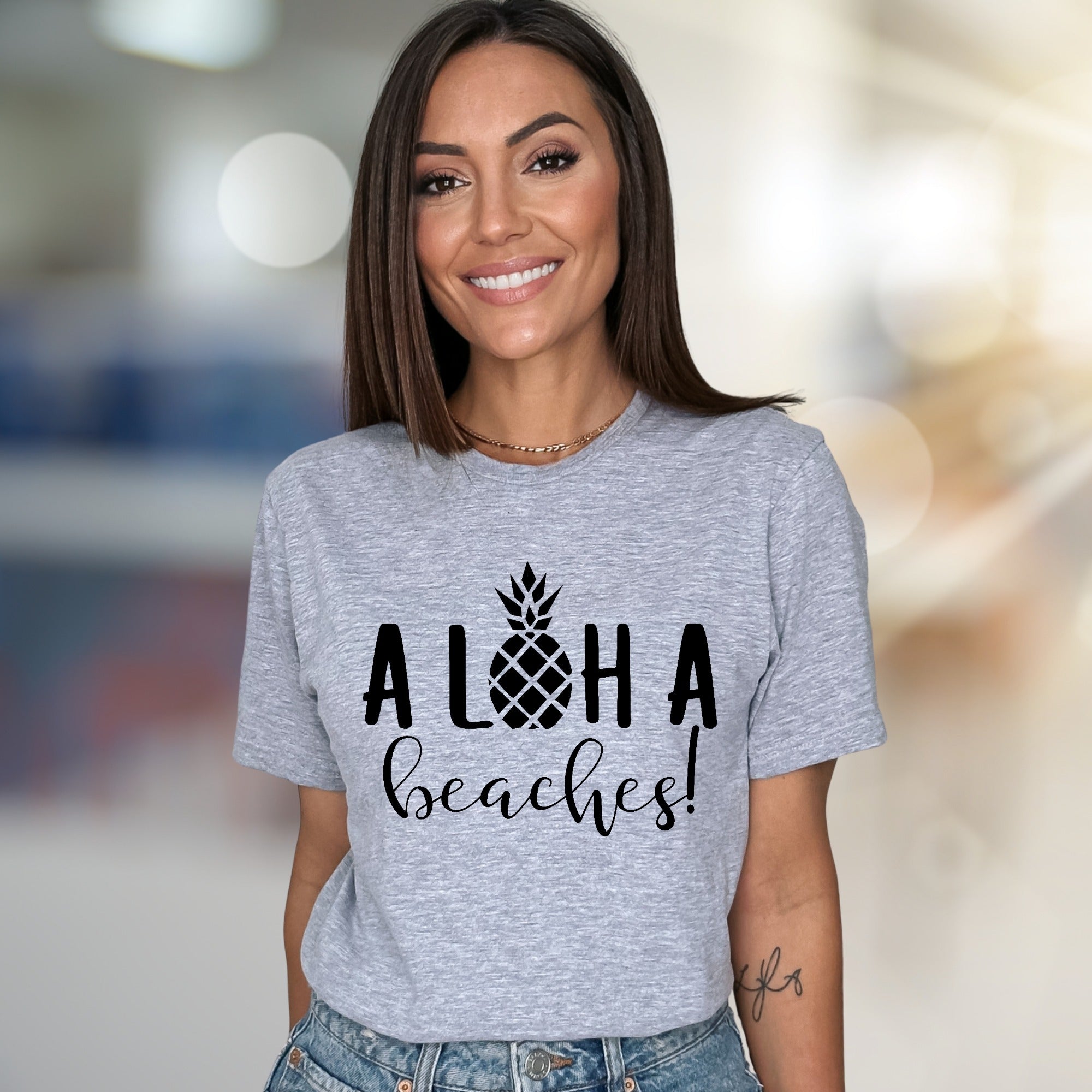"ALOHA beaches!" Pineapple Graphic Tee, a Tropical Vibe for Island Lovers