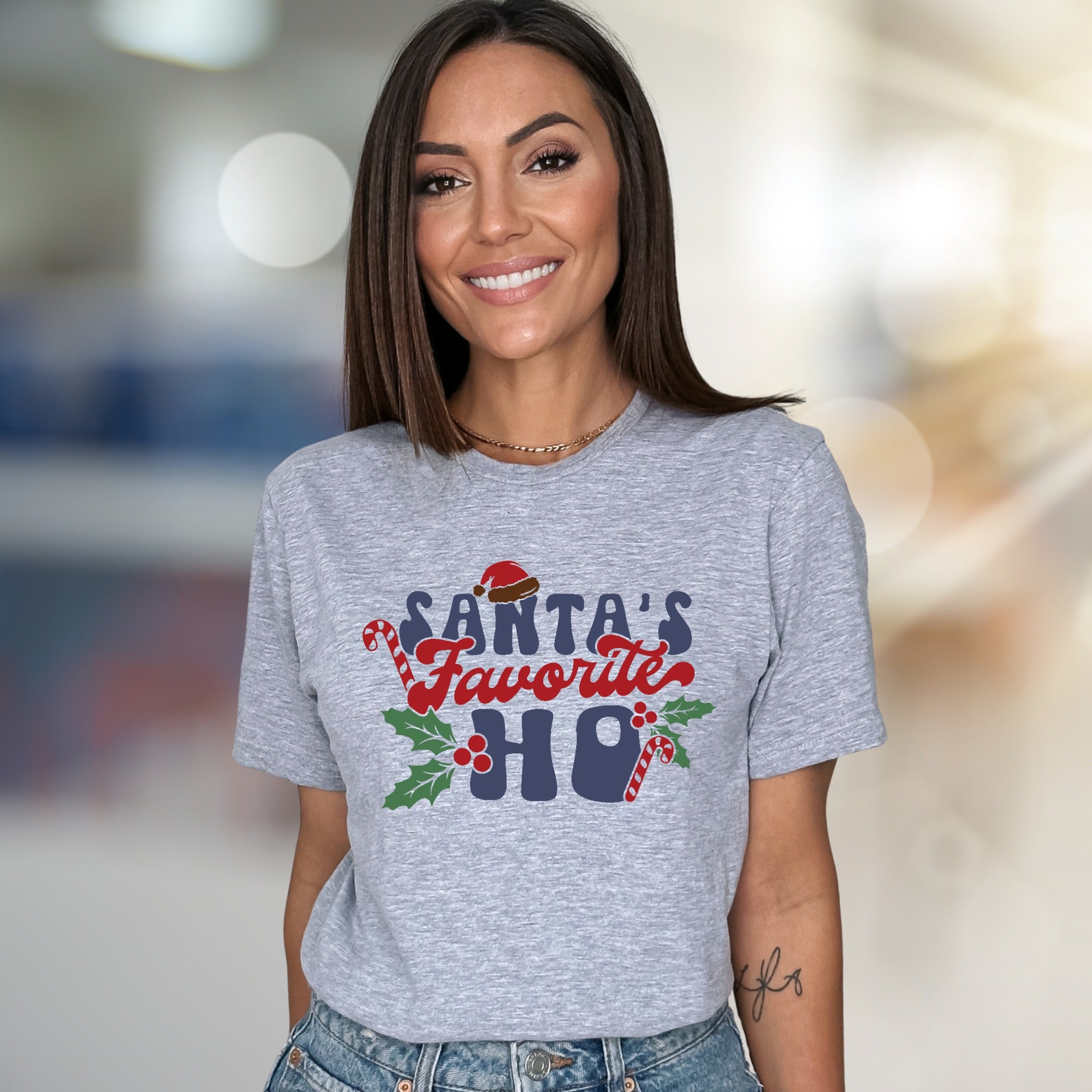 “Santa’s Favorite Ho” Playful Christmas Graphic Tee, a Festive Fun Pick for Holiday Lovers