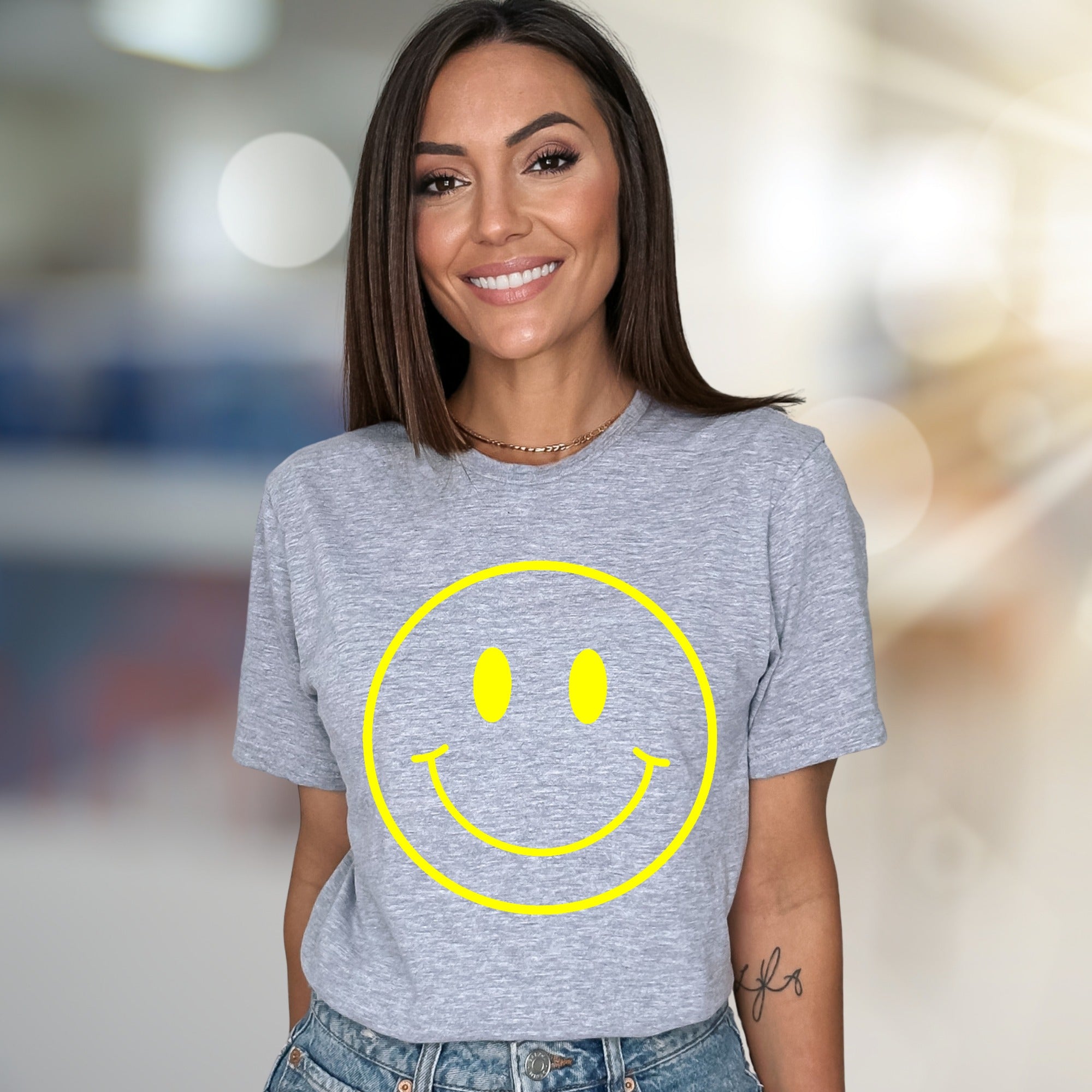 Signature Detail (Winking Smiley) Trendy Graphic Tee, a Happy-Go-Lucky Pick for Everyone