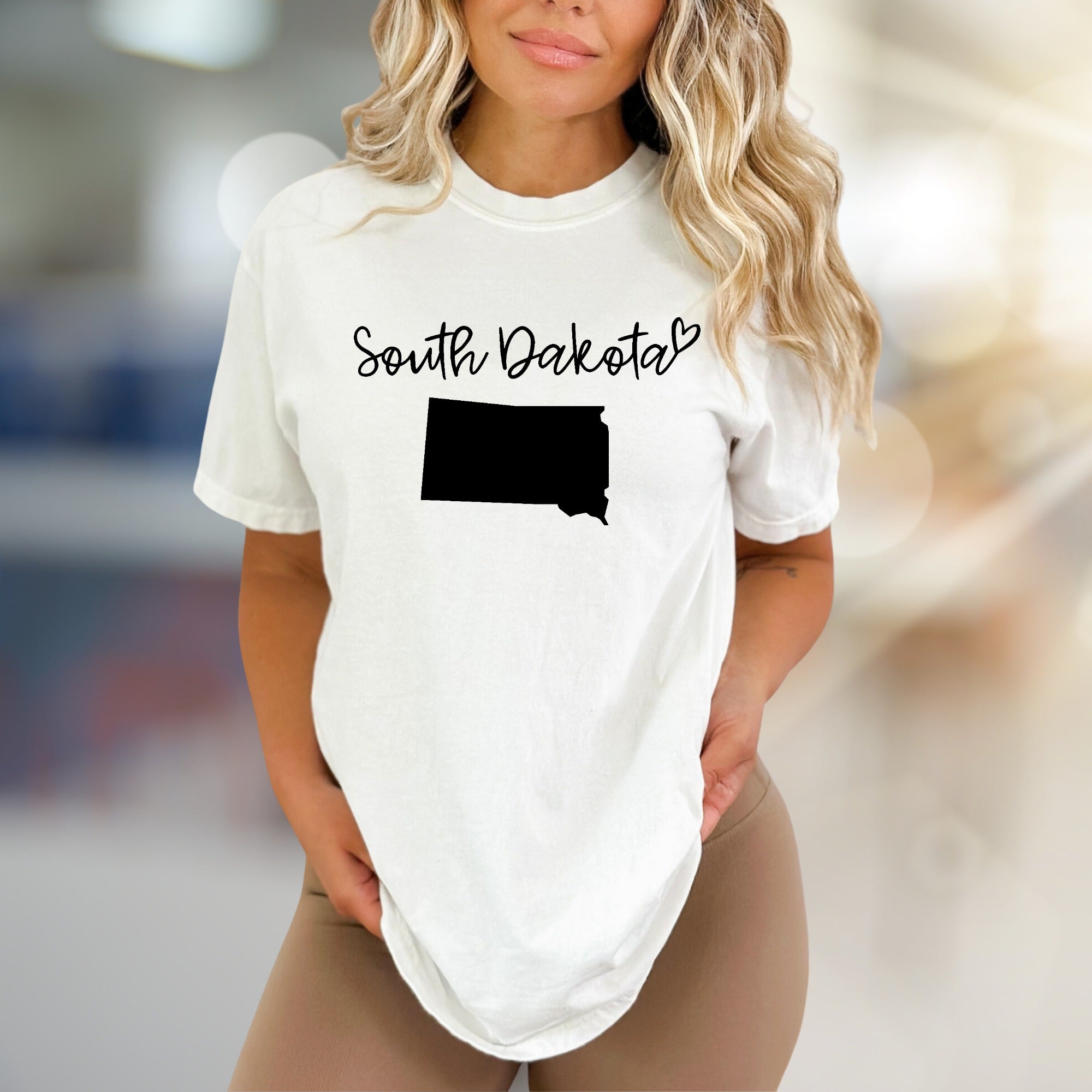 "South Dakota" State Outline Graphic Tee, A Home State Pick for Proud Residents