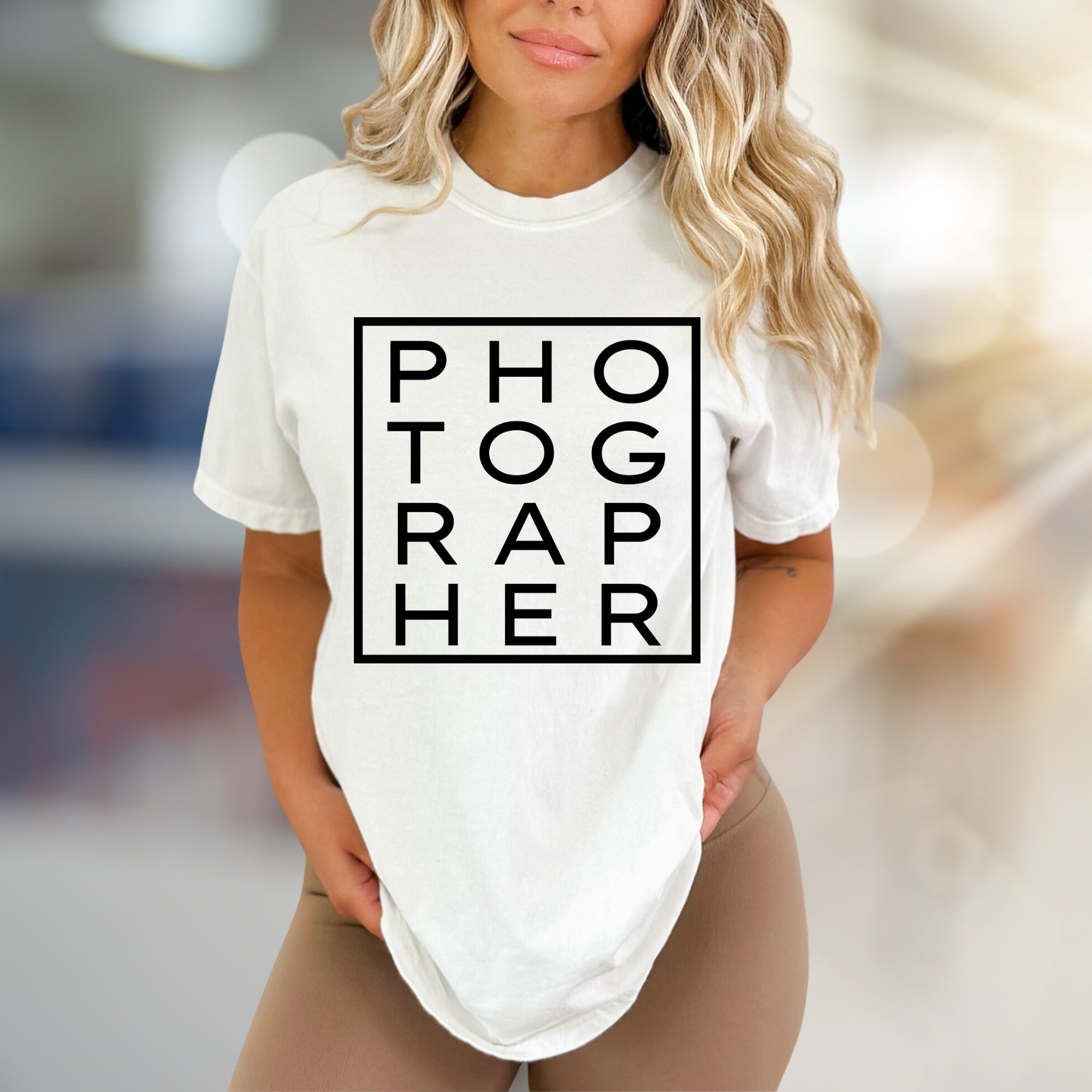 "PHOTOGRAPHER" Boxed Graphic Tee, a Creative Pro Pick for Photo Enthusiasts