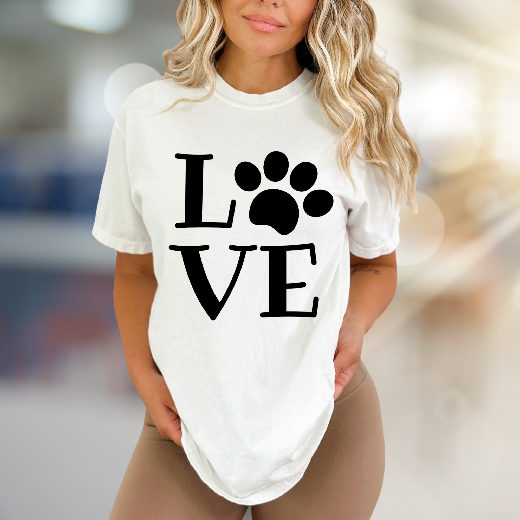 "LOVE" Paw Print Aesthetic Graphic Tee, a Pet Lover's Pick for Everyday Wear