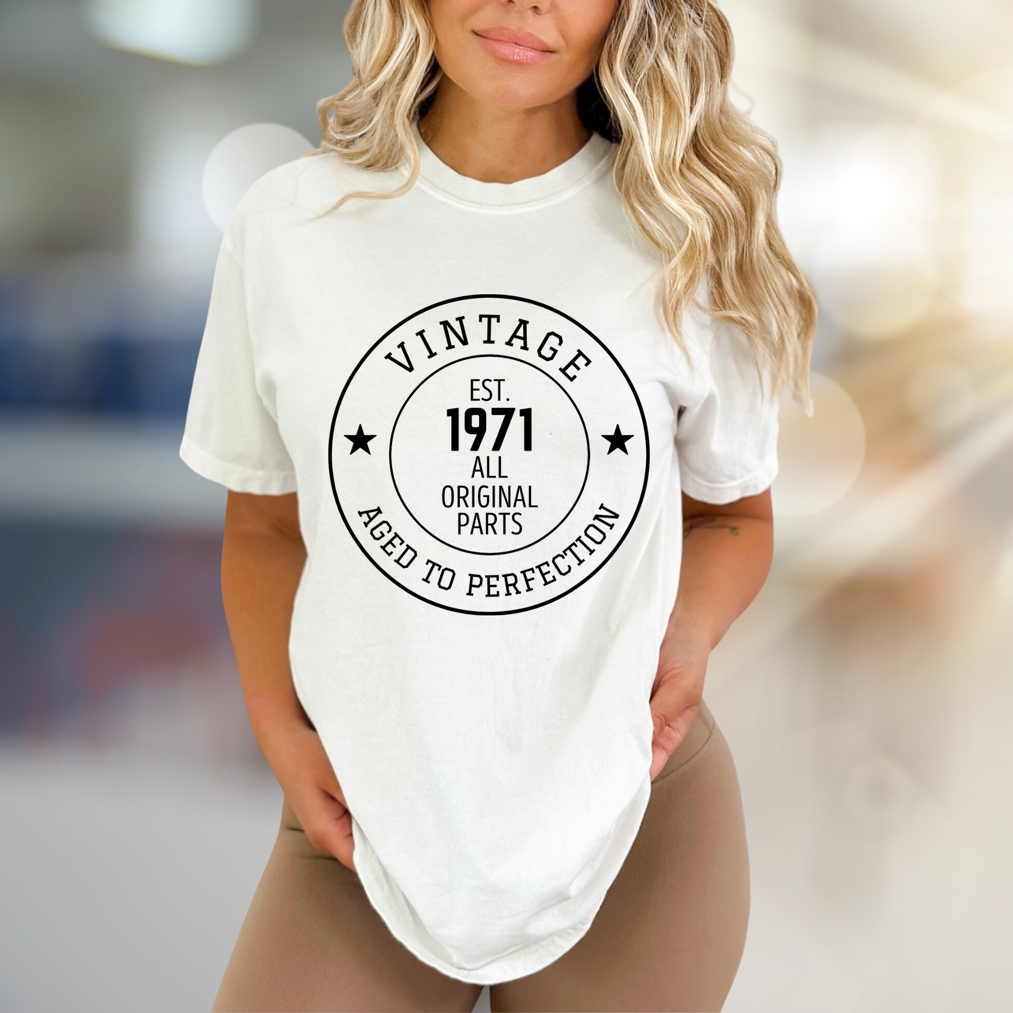 "Vintage Est. 1971 All Original Parts" Aged to Perfection Graphic Tee, A Retro Birthday Pick for Anyone