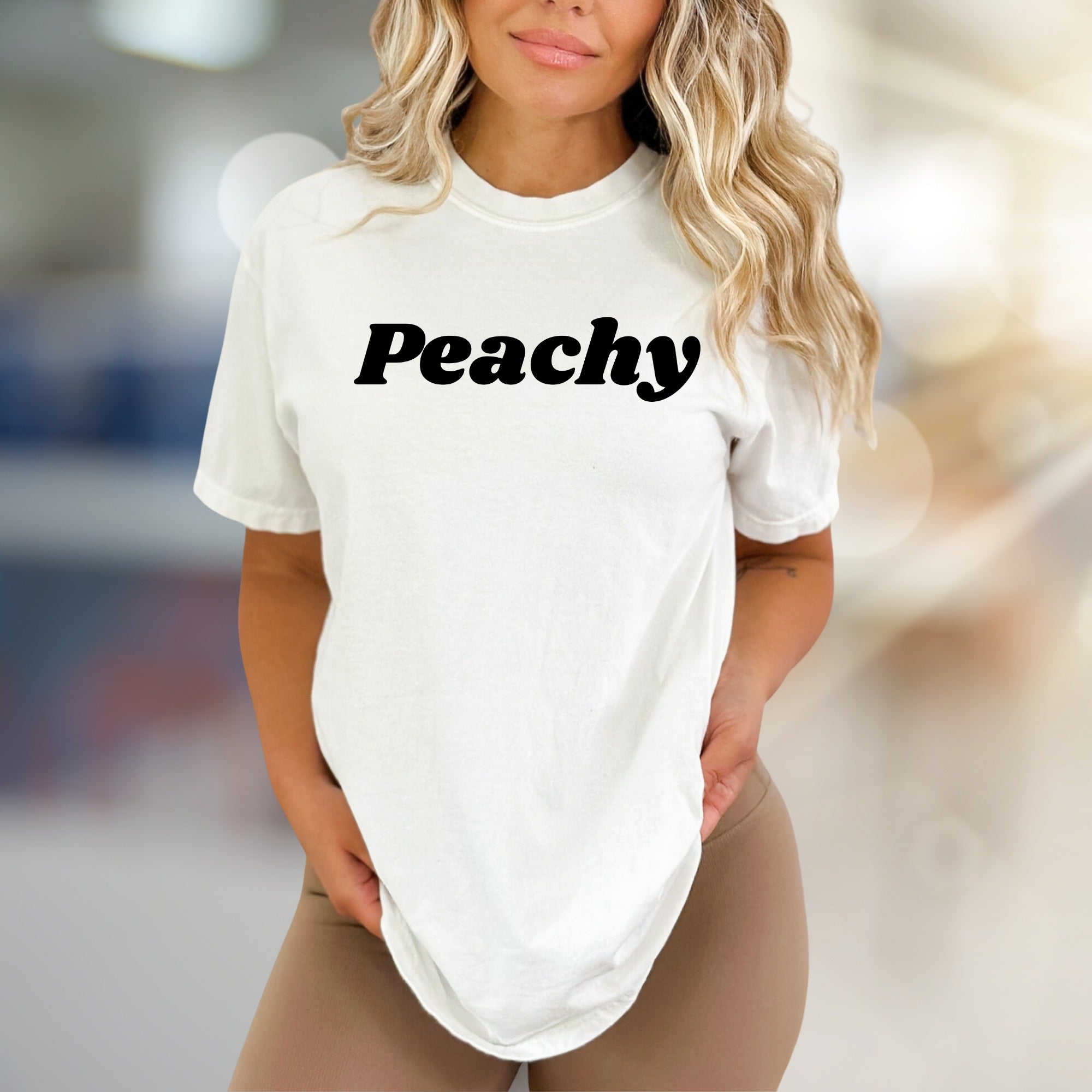 "Peachy" Retro Graphic Tee, a Sweet Vibe Pick for Everyday Style
