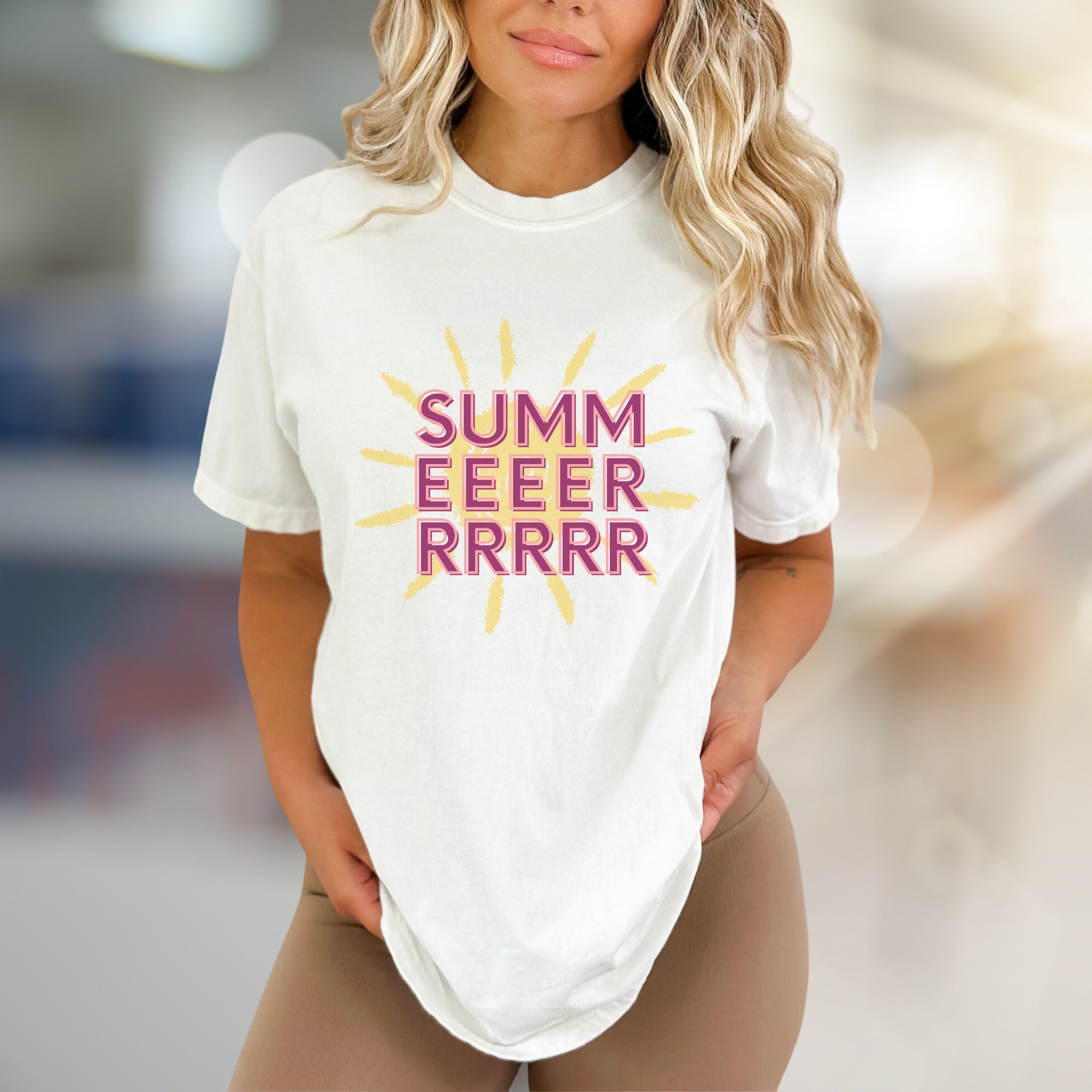 “SUMM EEEER RRRRR” Groovy Sun Graphic Tee, a Retro Summer Pick for Warm Weather Vibes