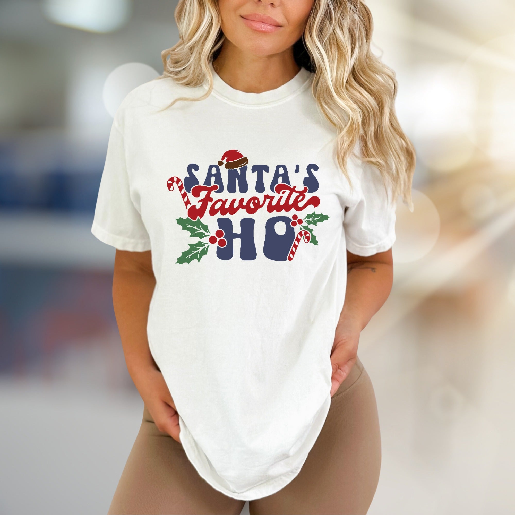 “Santa’s Favorite Ho” Playful Christmas Graphic Tee, a Festive Fun Pick for Holiday Lovers