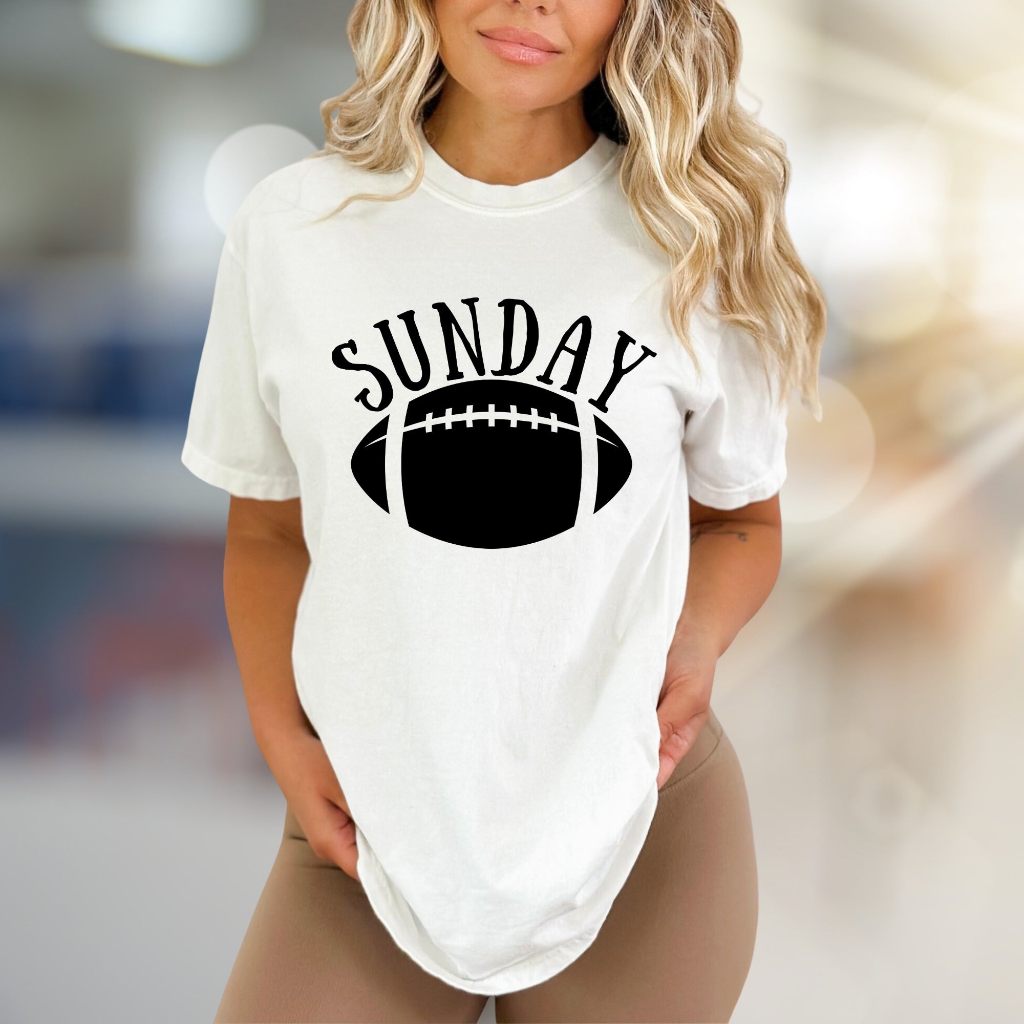 "SUNDAY" Football Graphic Tee, a Game Day Pick for Sports Fans
