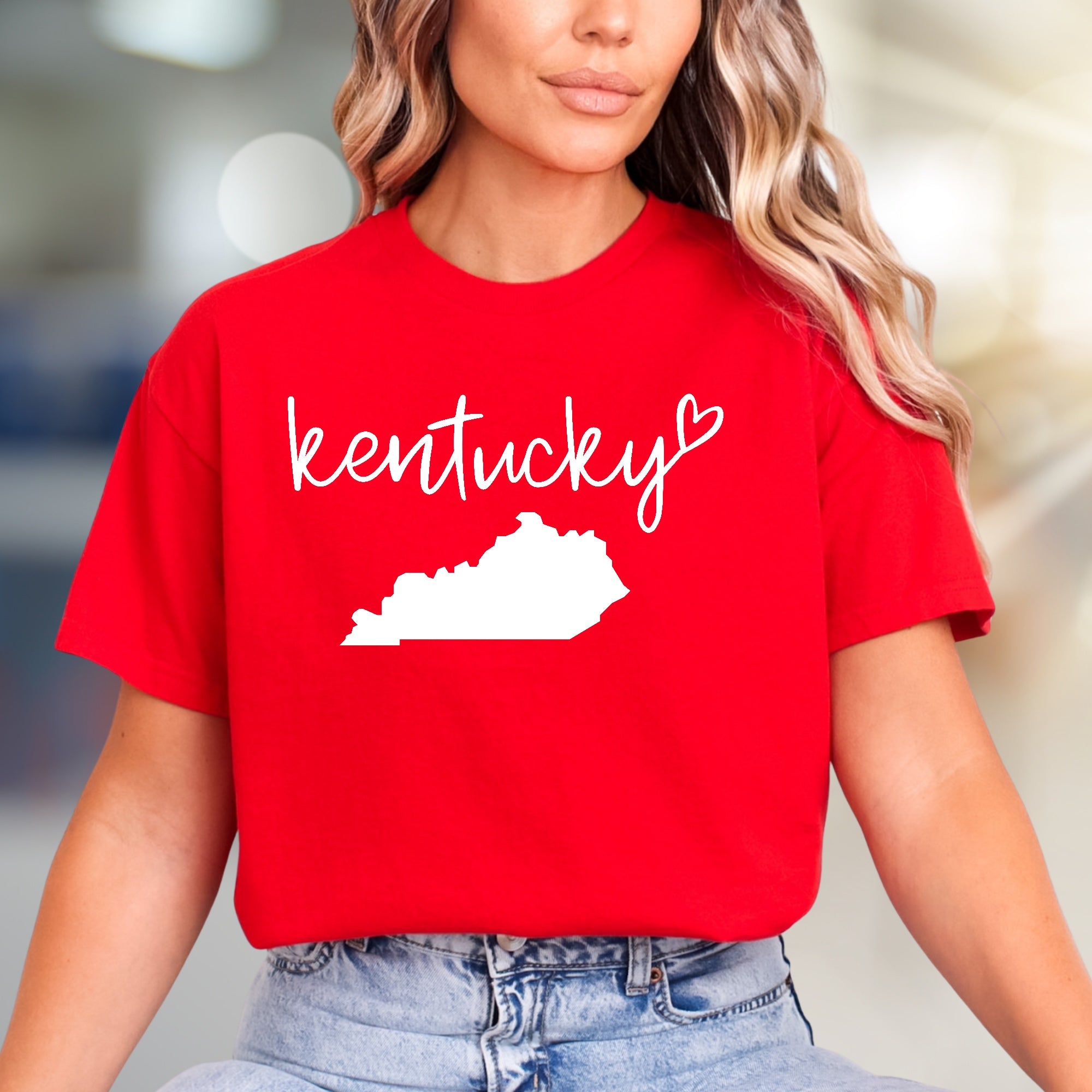 "Kentucky" State Outline Graphic Tee, a Hometown Love Pick for Souvenir